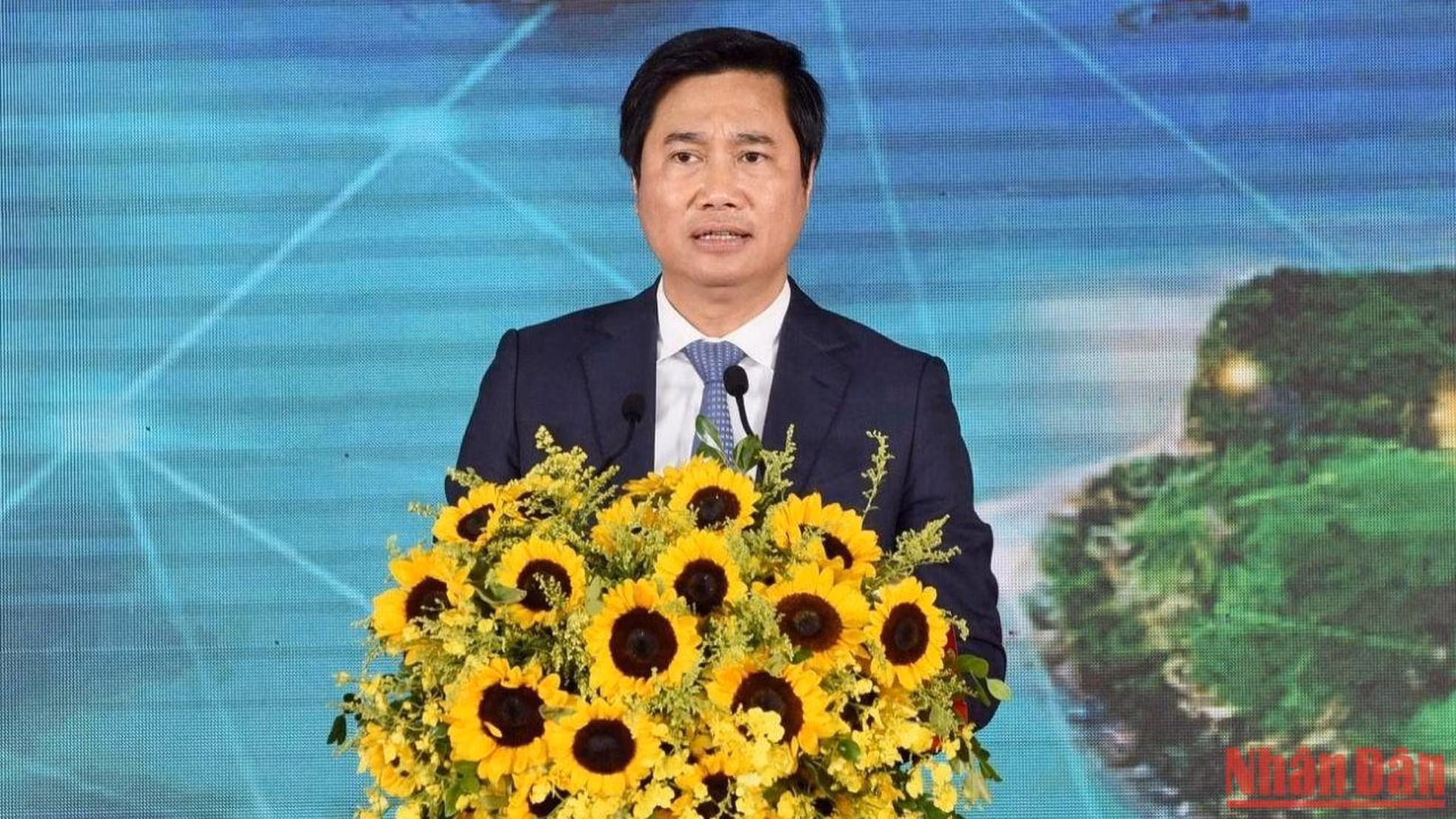 Chủ tịch UBND tỉnh Quảng Ninh Nguyễn Tường Văn cho biết, cao tốc Vân Đồn-Móng Cái khánh thành và đi vào hoạt động là niềm tự hào của Quảng Ninh trong công tác đầu tư phát triển hạ tầng, khi là địa phương duy nhất cả nước sở hữu tuyến cao tốc dài nhất, hiện đại nhất.