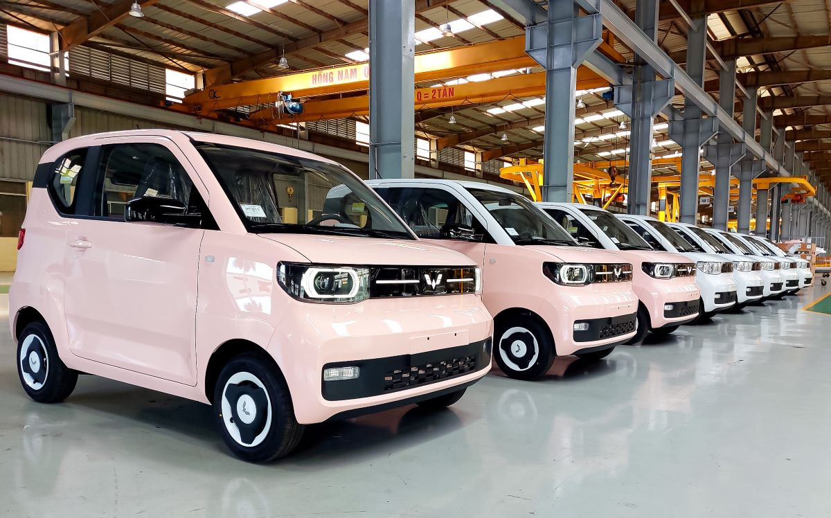 Ở Việt Nam, có 2 doanh nghiệp sản xuất, lắp ráp ô-tô điện là VinFast và Công ty cổ phần ô-tô TMT Motor.