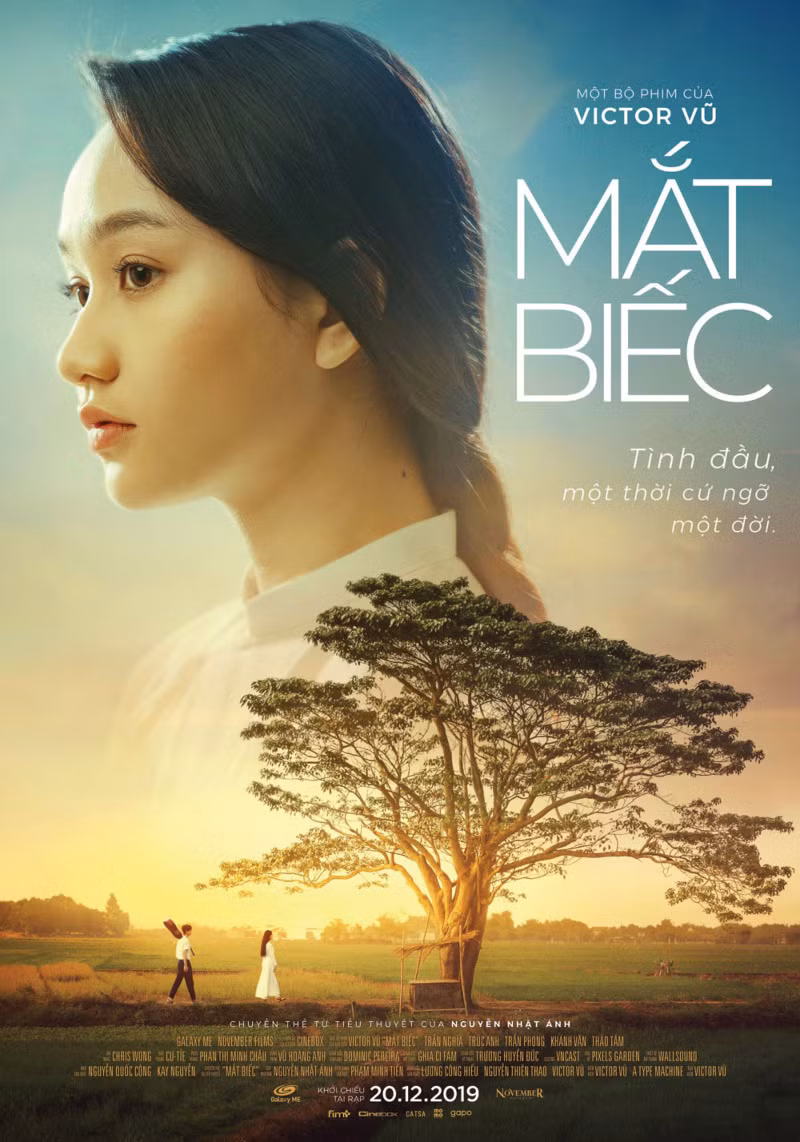 Điện ảnh Việt chưa có nhiều phim thực sự tạo được tiếng vang. (Ảnh: Poster phim Mắt biếc của đạo diễn Victor Vũ)