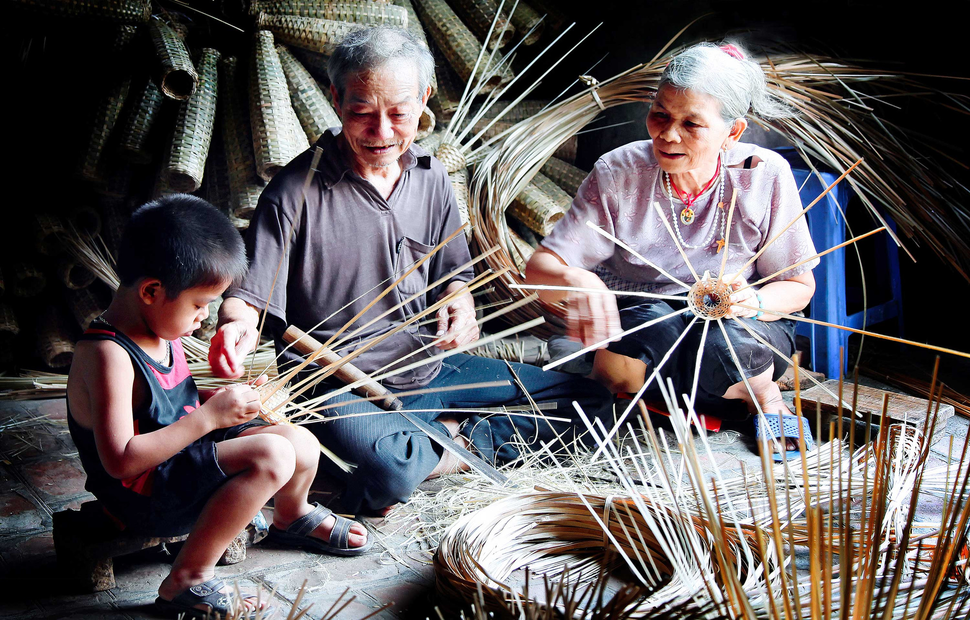 Những giá trị văn hóa truyền thống cần được lưu giữ cho thế hệ sau. (Ảnh: Internet)