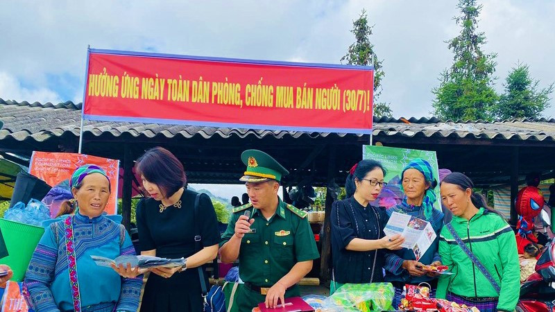 Tuyên truyền cho người dân về phòng, chống mua bán người. (Ảnh: Internet) Tuyên truyền cho người dân về phòng, chống mua bán người. (Ảnh: Internet)