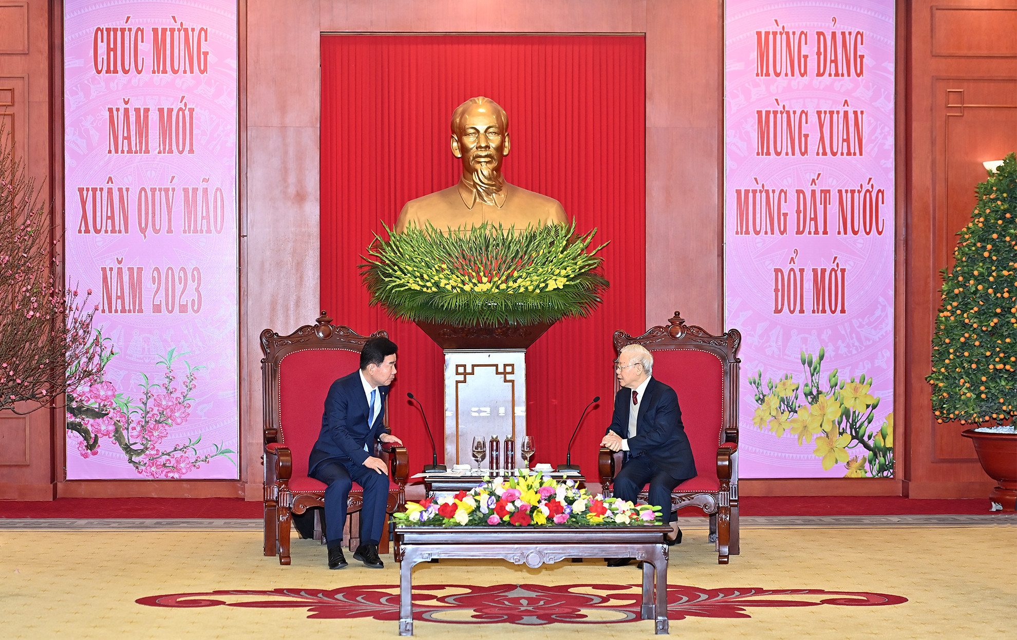 Chủ tịch Quốc hội Hàn Quốc Kim Jin Pyo phát biểu tại buổi tiếp. Chủ tịch Quốc hội Hàn Quốc Kim Jin Pyo phát biểu tại buổi tiếp.