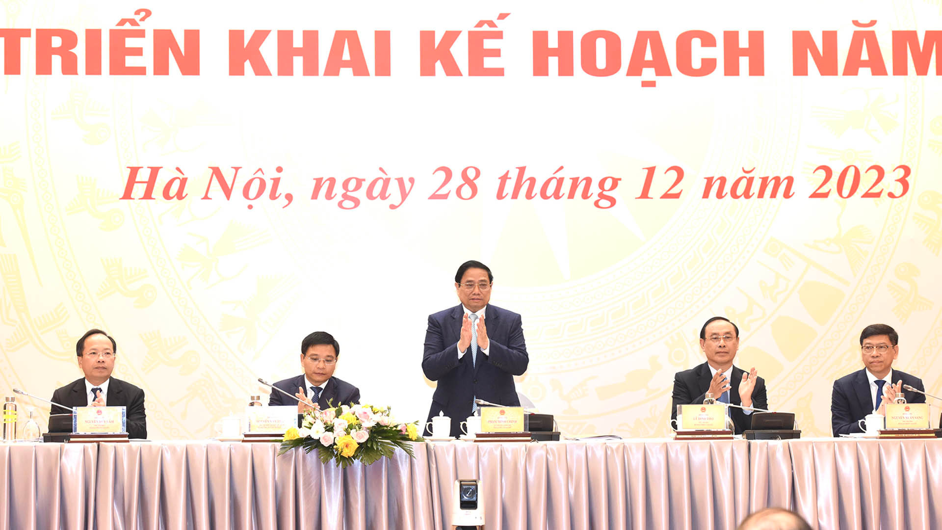Thủ tướng Phạm Minh Chính dự Hội nghị tổng kết công tác năm 2023 và triển khai kế hoạch năm 2024 của Bộ Giao thông vận tải.