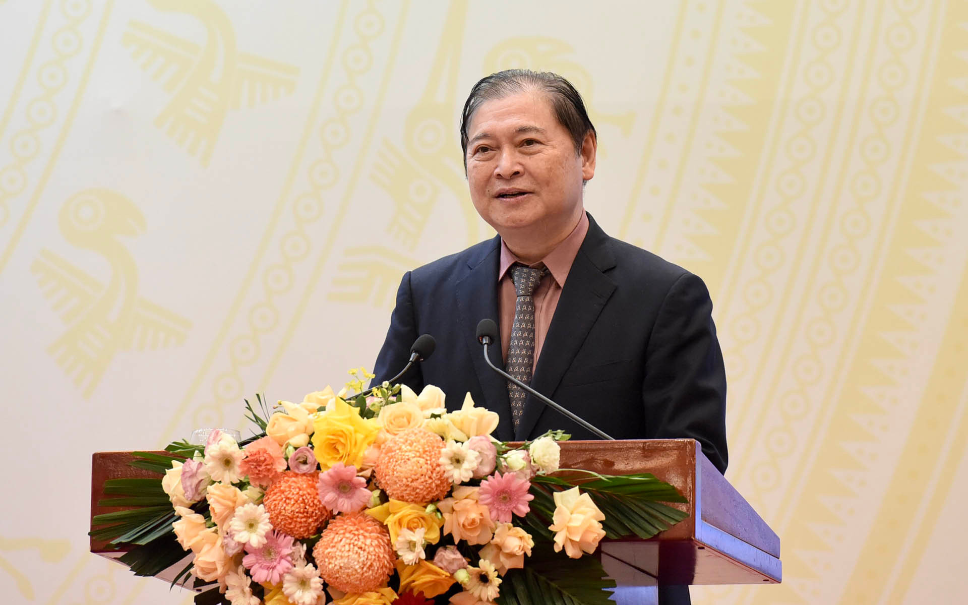 Chủ tịch Liên hiệp các hội Khoa học và Kỹ thuật Việt Nam Phan Xuân Dũng phát biểu.