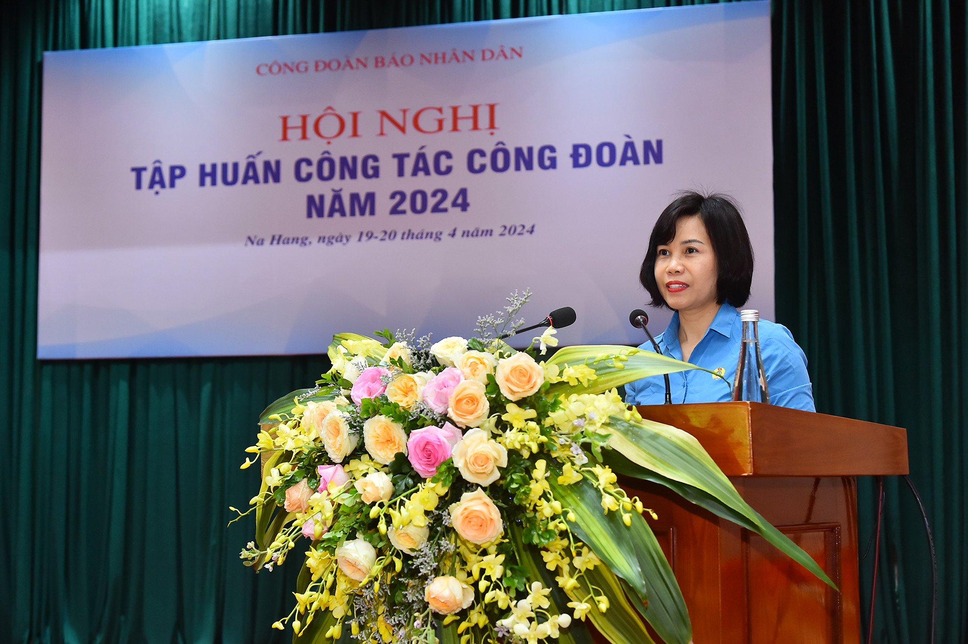 Chủ tịch Công đoàn Báo Nhân Dân Trần Thị Kiều Thanh Bình phát biểu khai mạc Hội nghị tập huấn cán bộ Công đoàn Báo Nhân Dân năm 2024. Chủ tịch Công đoàn Báo Nhân Dân Trần Thị Kiều Thanh Bình phát biểu khai mạc Hội nghị tập huấn cán bộ Công đoàn Báo Nhân Dân năm 2024.