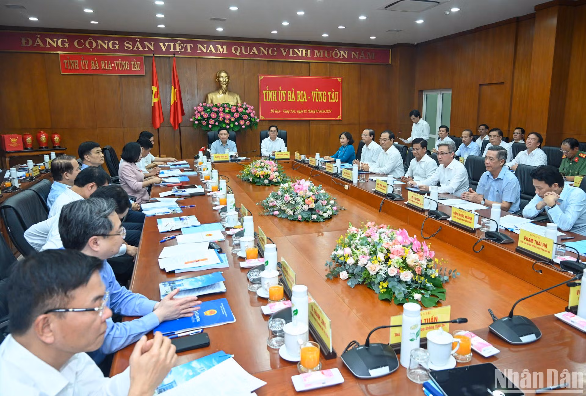 Quang cảnh buổi làm việc với Ban Thường vụ Tỉnh ủy Bà Rịa-Vũng Tàu.