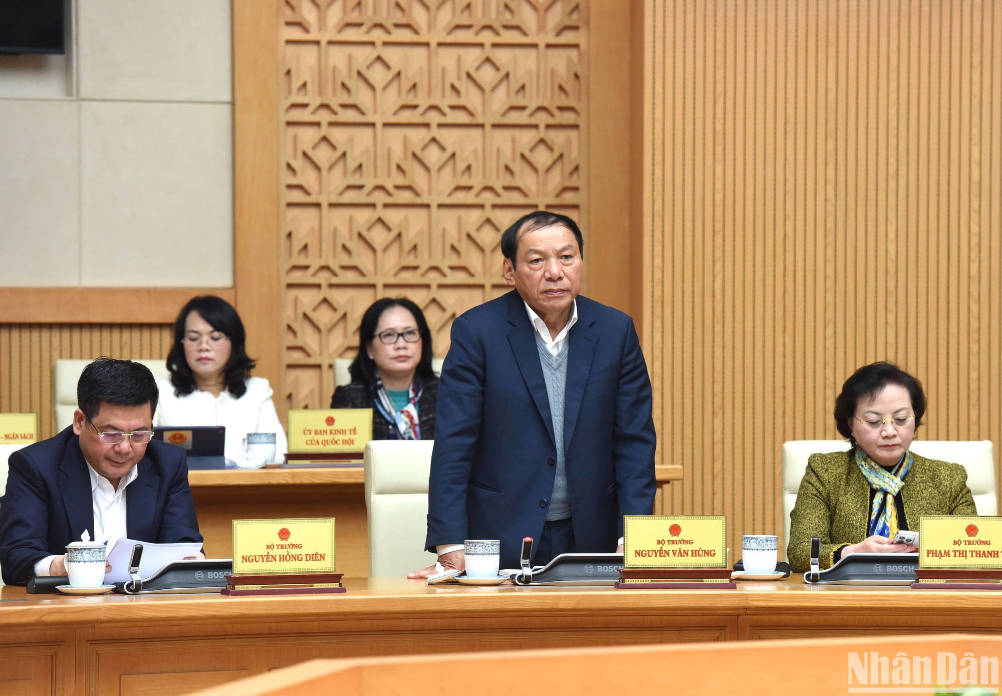 Bộ trưởng Văn hóa, Thể thao và Du lịch Nguyễn Văn Hùng phát biểu.