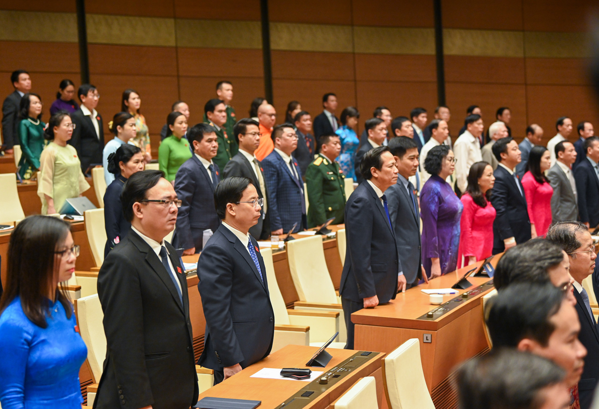 Các đại biểu Quốc hội chứng kiến lễ tuyên thệ nhậm chức của Chủ tịch Quốc hội Trần Thanh Mẫn. Các đại biểu Quốc hội chứng kiến lễ tuyên thệ nhậm chức của Chủ tịch Quốc hội Trần Thanh Mẫn.