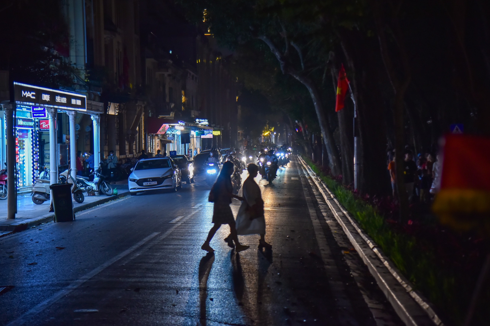 Mục tiêu của chiến dịch truyền tải đến cộng đồng không chỉ là tiết kiệm điện, tiết kiệm năng lượng và bảo vệ môi trường trong 1 giờ đồng hồ, mà nâng thành thói quen thường xuyên trong suốt 365 ngày của năm.