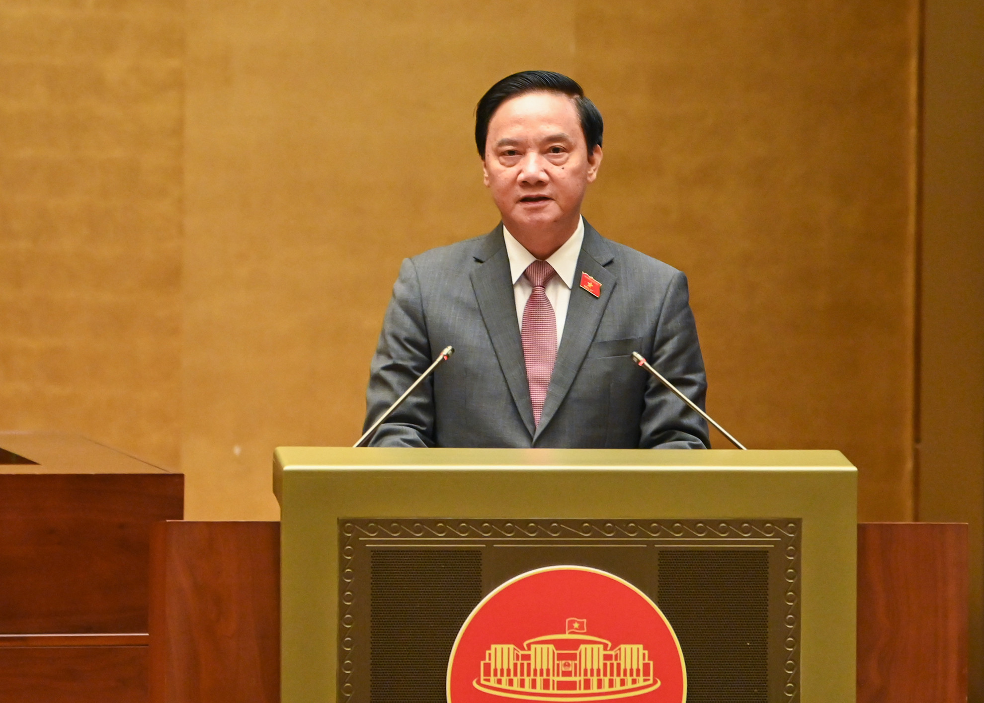 Phó Chủ tịch Quốc hội Nguyễn Khắc Định điều hành lễ tuyên thệ nhậm chức Chủ tịch Quốc hội của Chủ tịch Quốc hội Trần Thanh Mẫn. Phó Chủ tịch Quốc hội Nguyễn Khắc Định điều hành lễ tuyên thệ nhậm chức Chủ tịch Quốc hội của Chủ tịch Quốc hội Trần Thanh Mẫn.