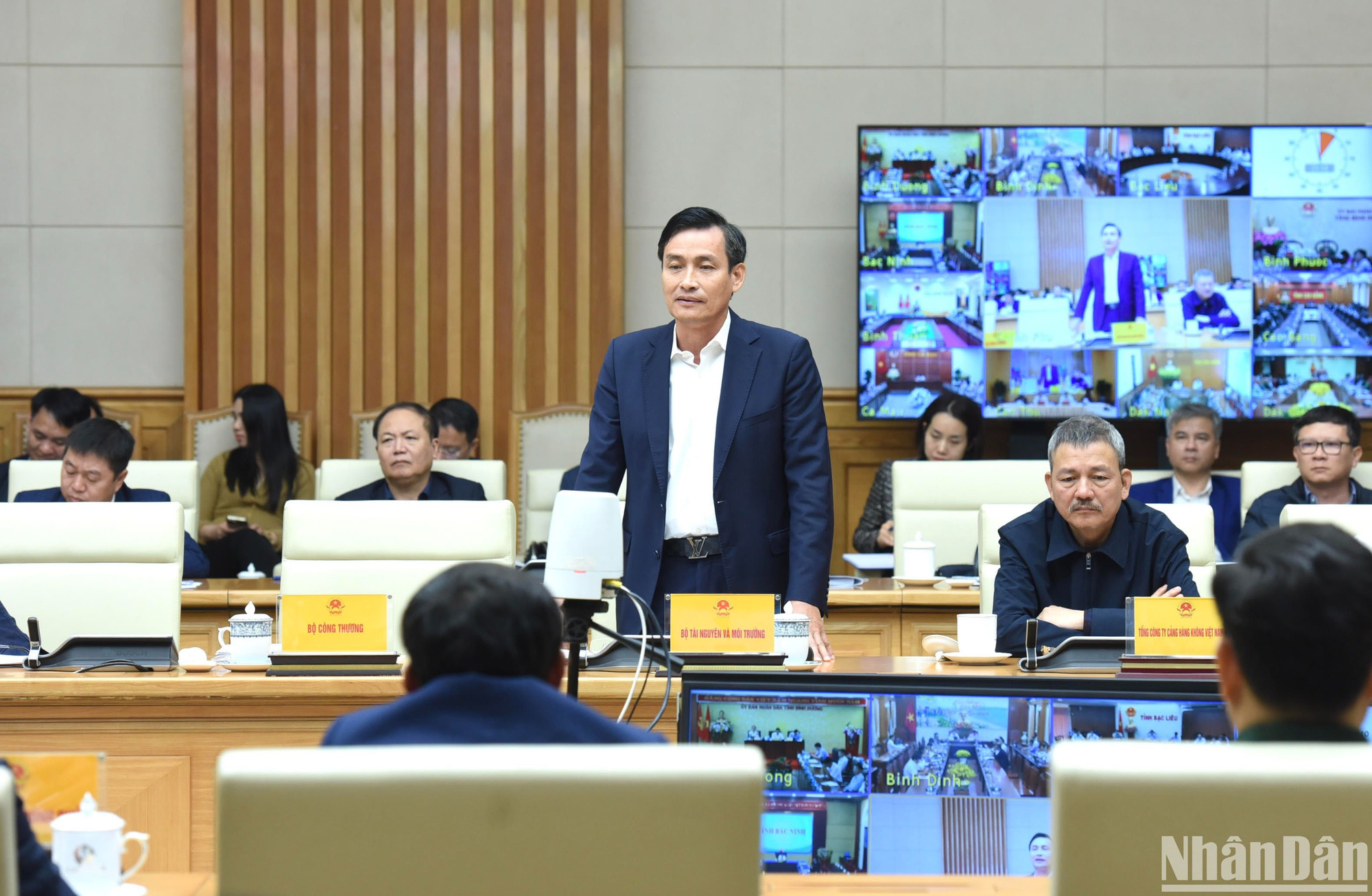 Đại diện lãnh đạo Bộ Tài nguyên và Môi trường phát biểu.