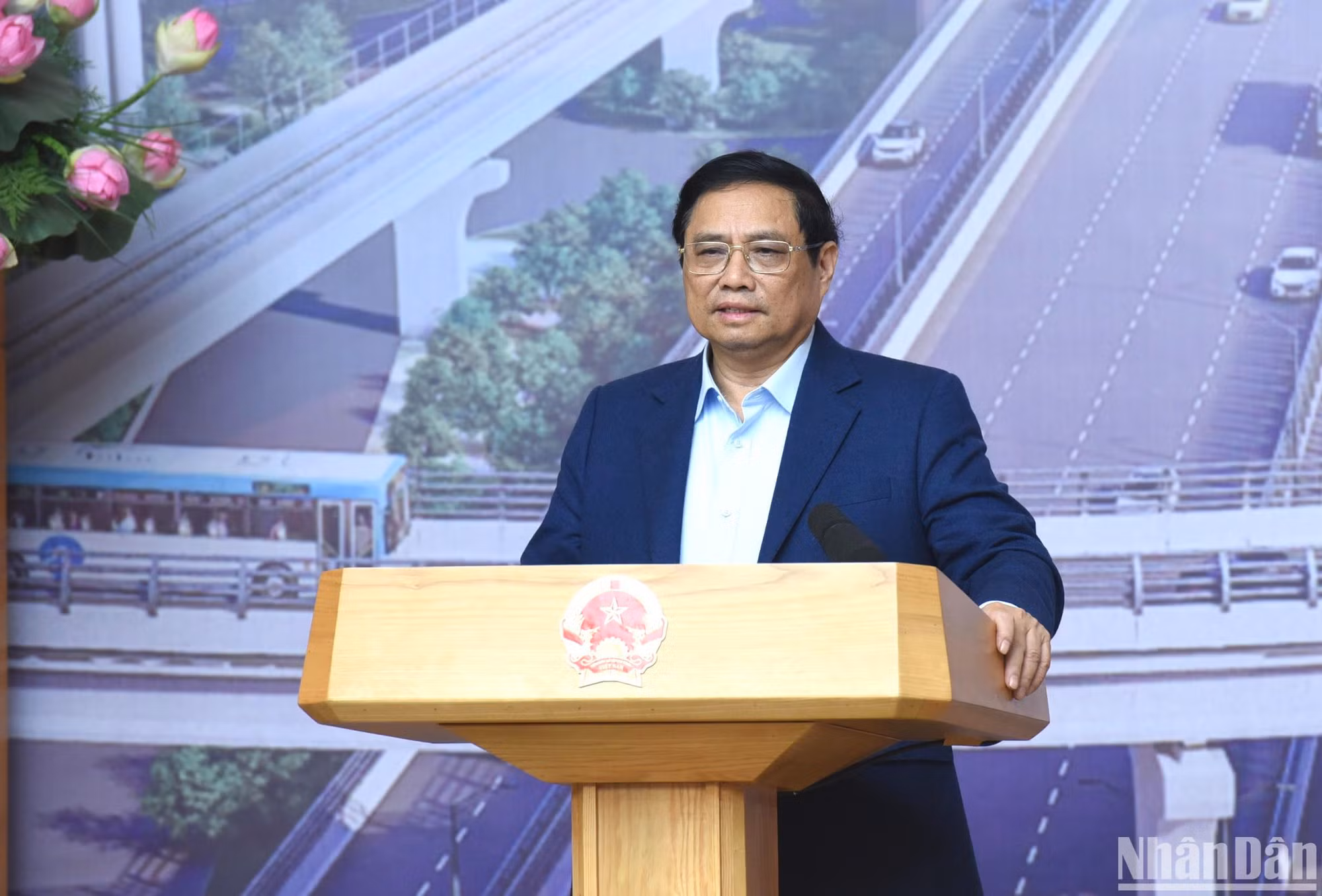 Thủ tướng Phạm Minh Chính phát biểu chỉ đạo tại phiên họp.