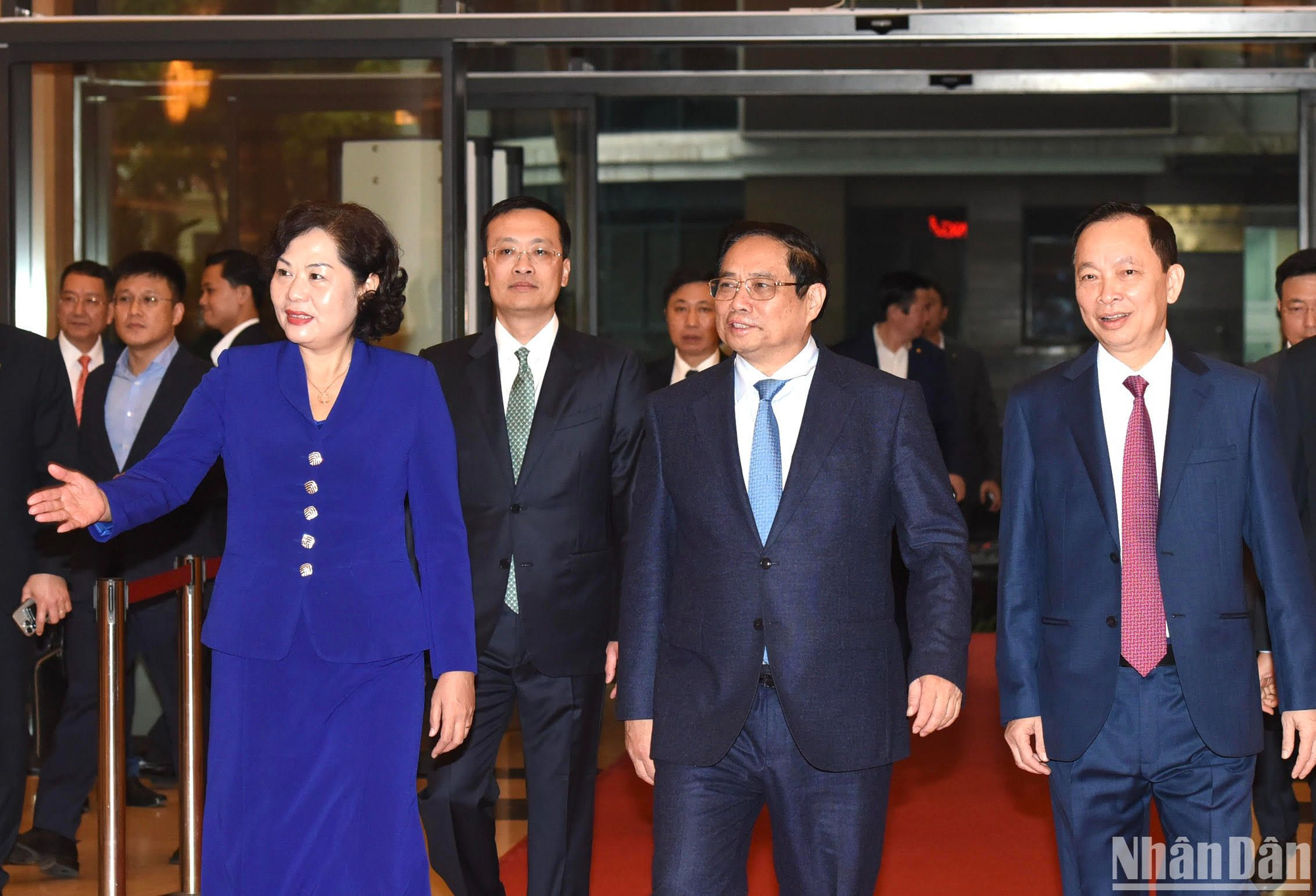 Thủ tướng Phạm Minh Chính đến dự Hội nghị triển khai nhiệm vụ ngành ngân hàng năm 2024.