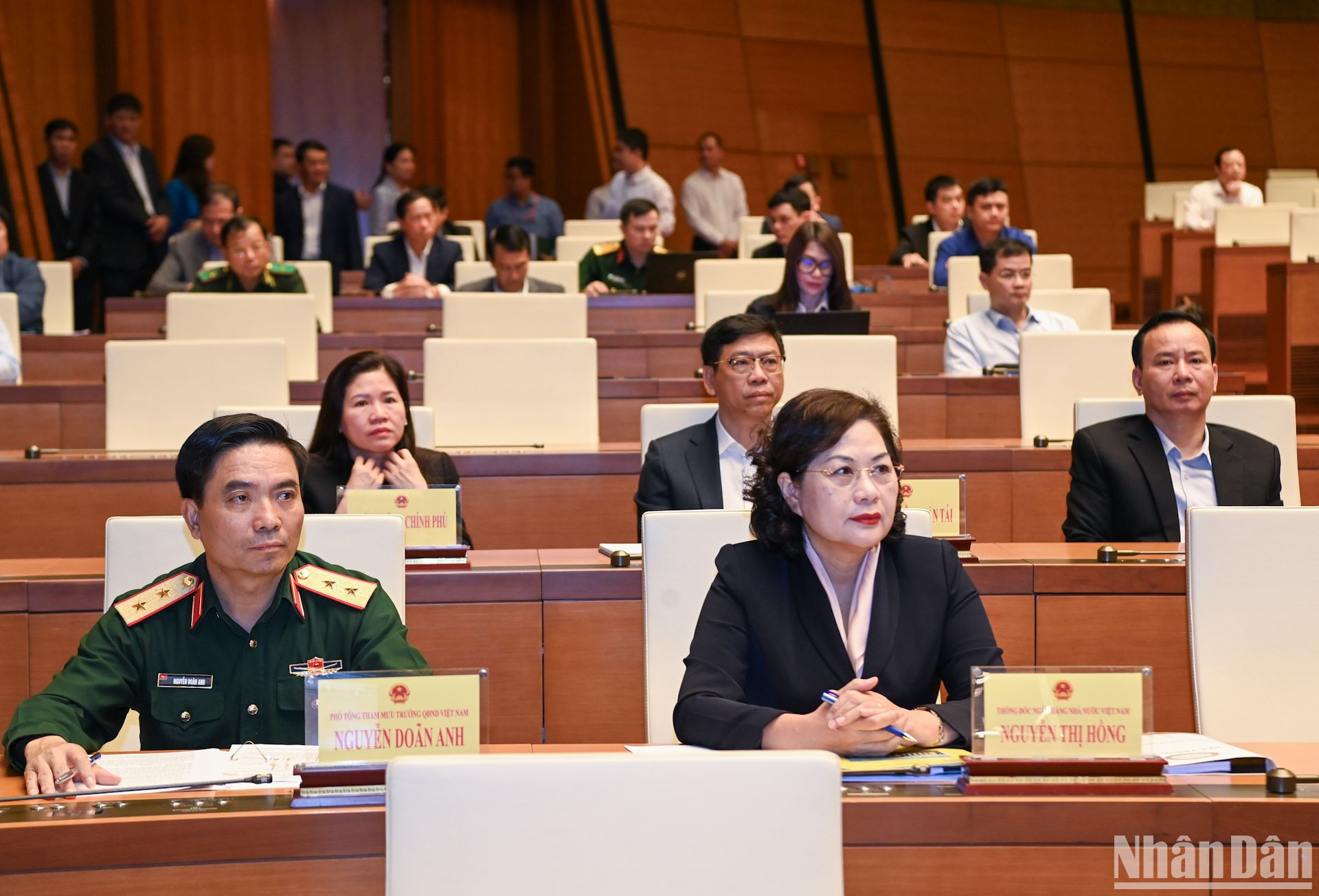 Lãnh đạo các bộ, ngành tham dự phiên chất vấn và trả lời chất vấn.