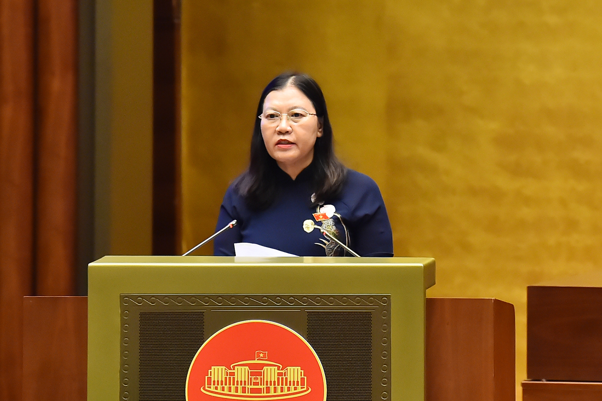 Chủ nhiệm Ủy ban Tư pháp của Quốc hội Lê Thị Nga trình bày Báo cáo giải trình, tiếp thu, chỉnh lý dự thảo Luật Tổ chức Tòa án nhân dân (sửa đổi).