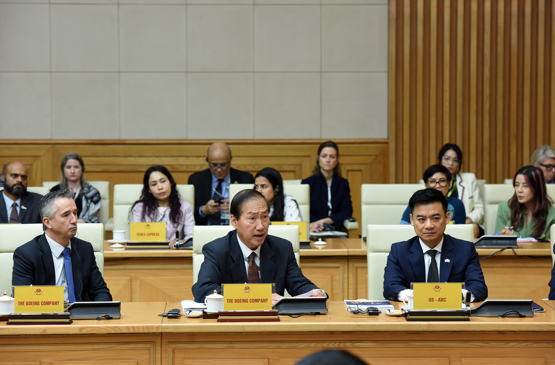 Giám đốc Boeing Việt Nam Michael Nguyễn phát biểu.