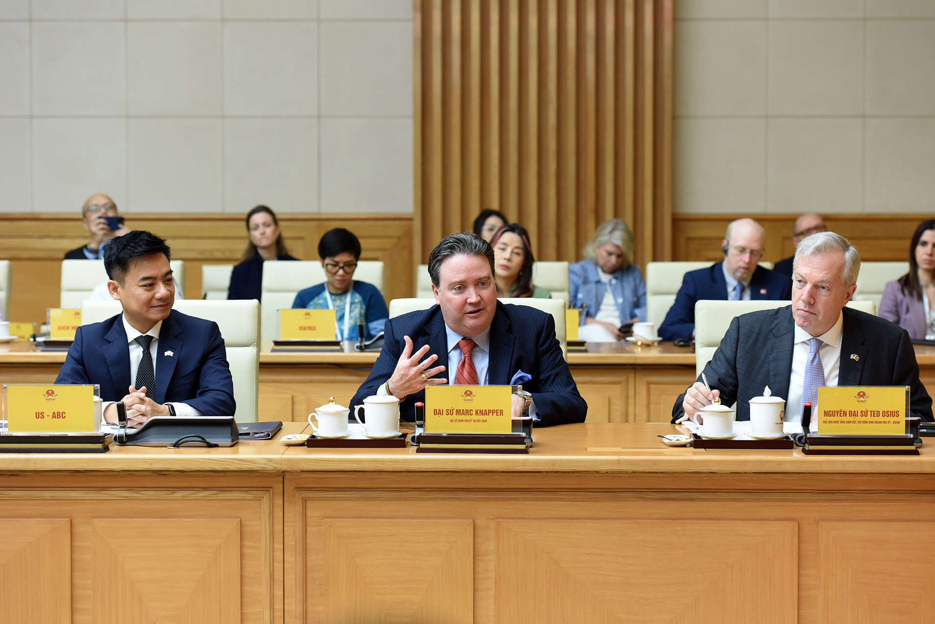 Đại sứ Hoa Kỳ tại Việt Nam Marc Knapper phát biểu.