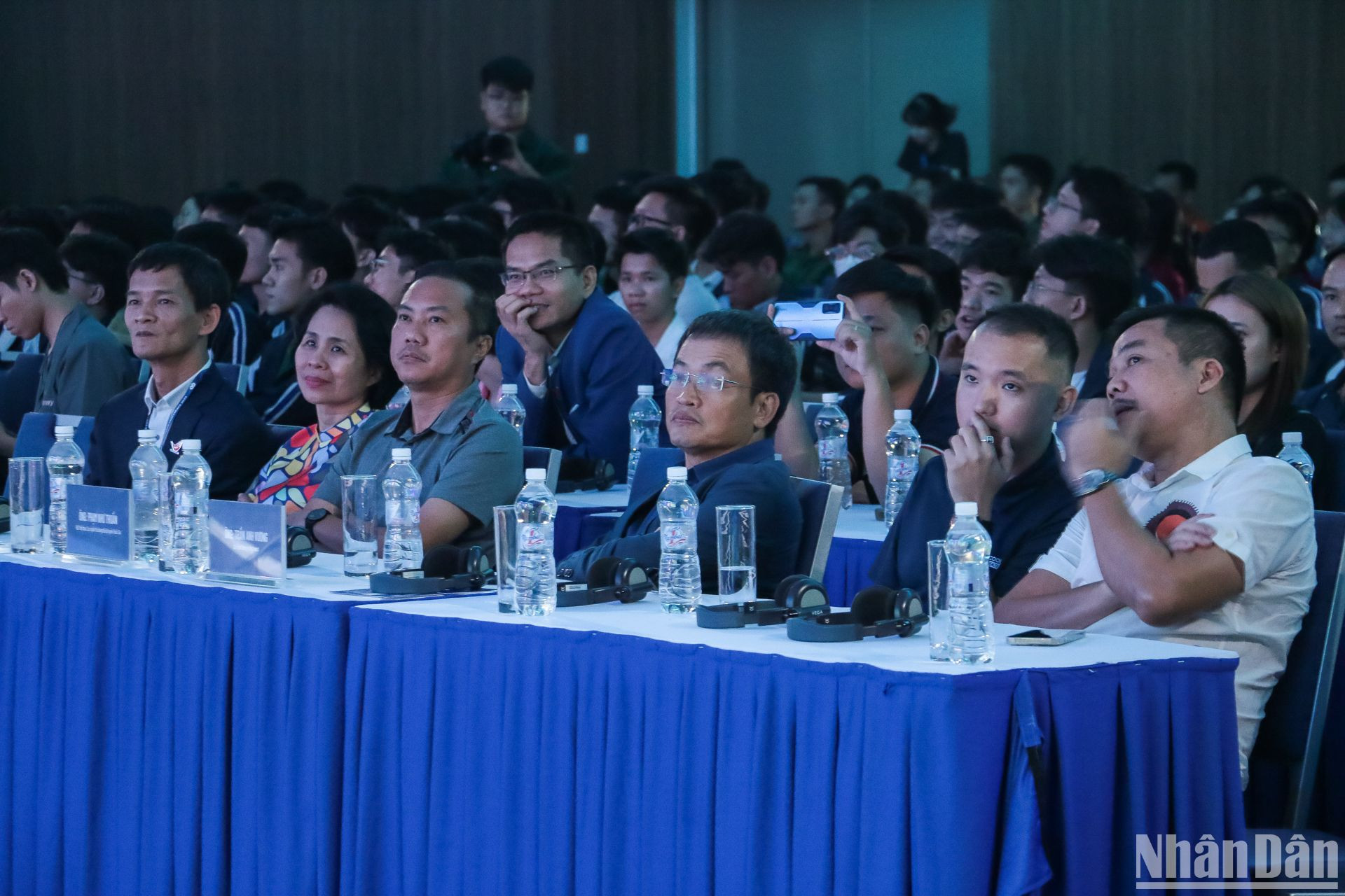 Giải đấu có sự theo dõi và cổ vũ của đông đảo những người quan tâm, yêu thích loại hình thể thao điện tử.