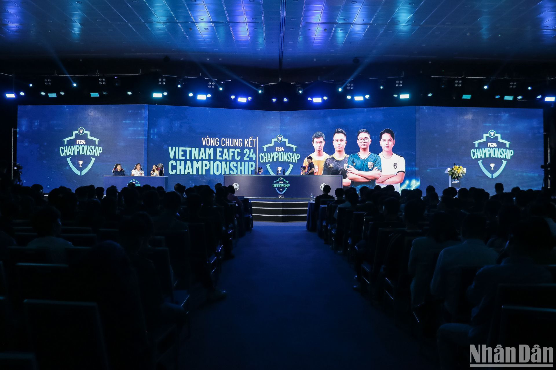 Vòng chung kết Giải bóng đá điện tử 2023 có sự góp mặt của 4 tuyển thủ xuất sắc là Trần Hoàng Long, Nguyễn Tuấn Nam, Dương Phạm Duy Hoàng và Nguyễn Tấn Hào.