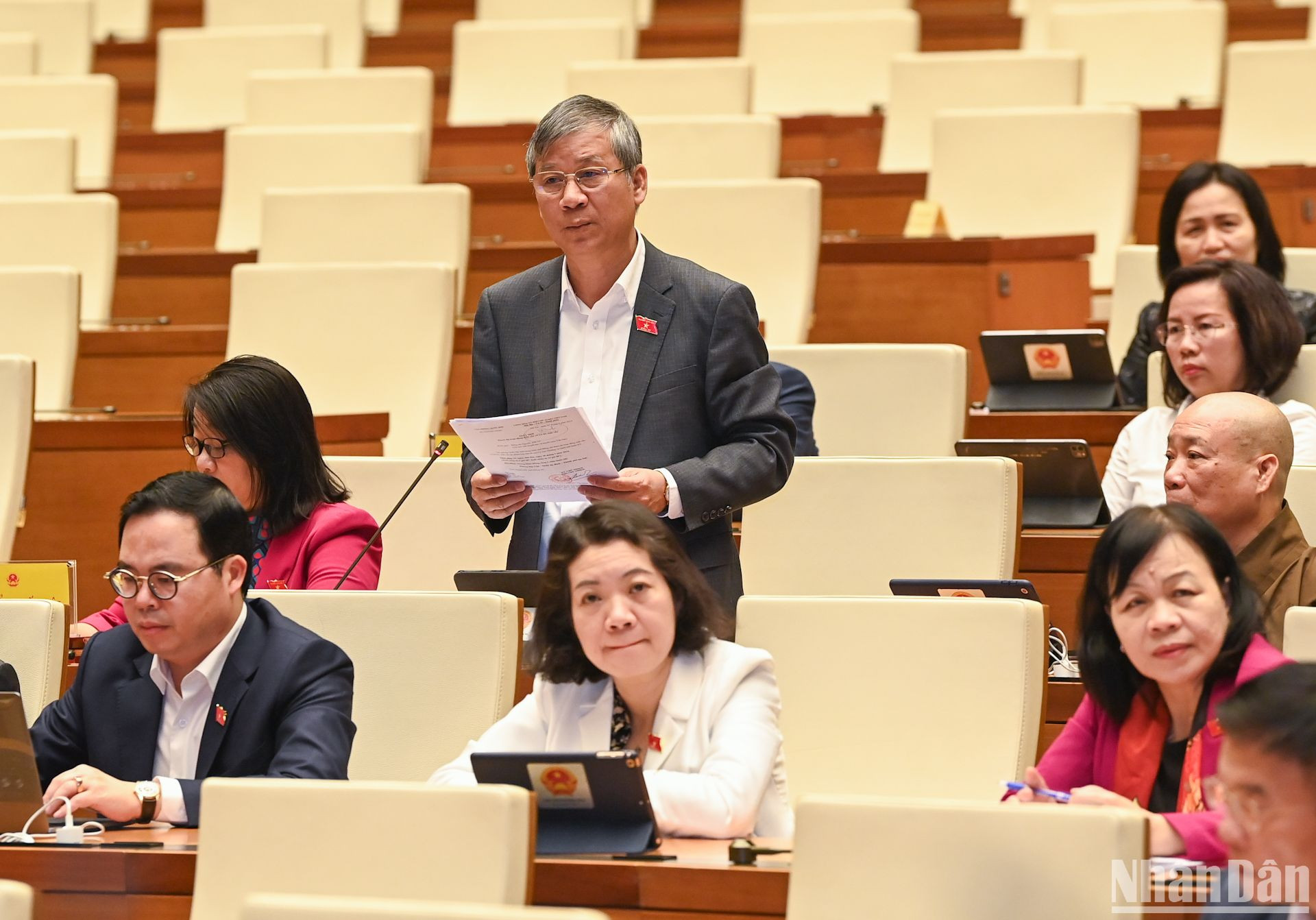 Đại biểu Quốc hội thành phố Hà Nội Nguyễn Anh Trí phát biểu chất vấn.