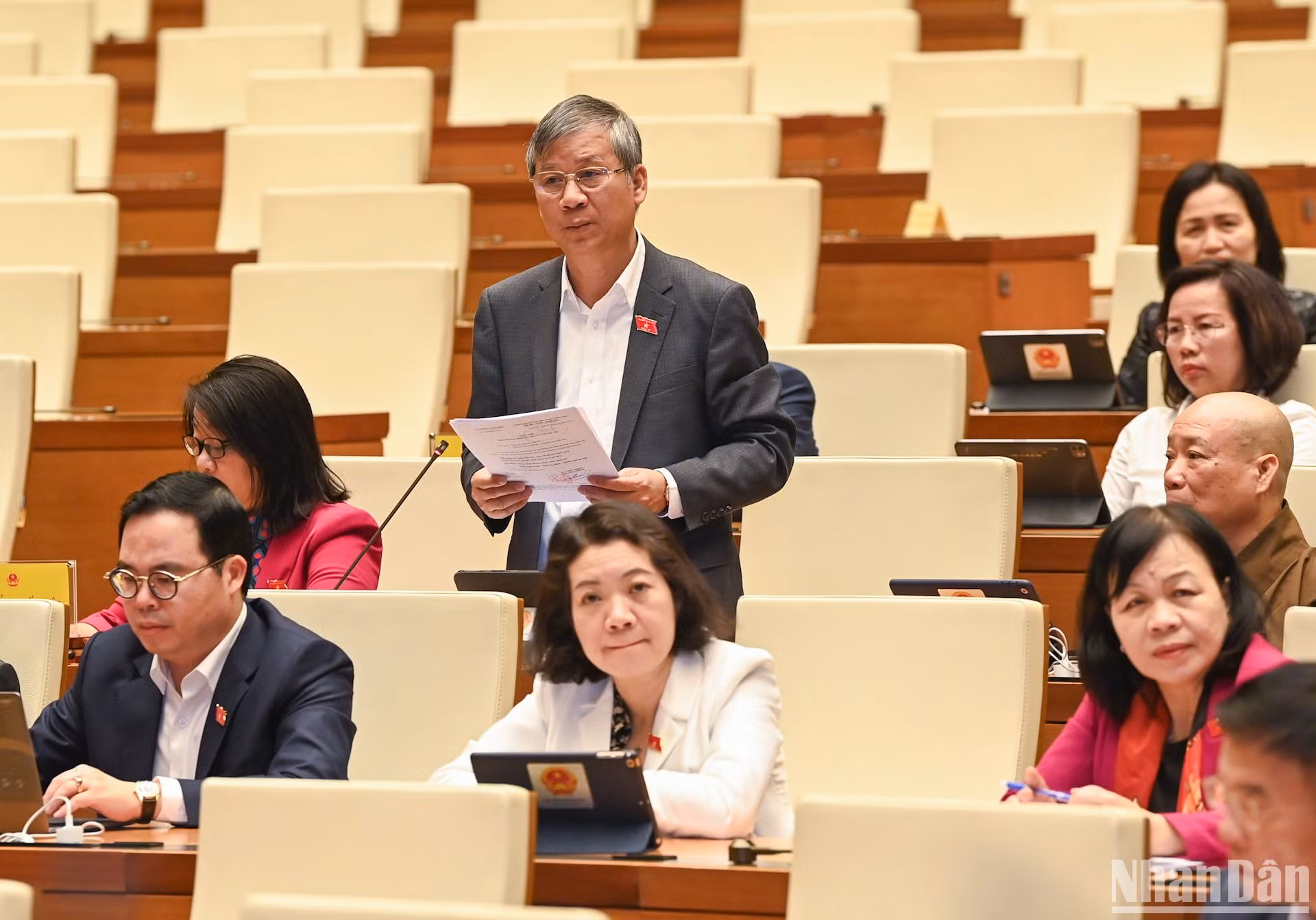 Đại biểu Quốc hội thành phố Hà Nội Nguyễn Anh Trí phát biểu chất vấn.