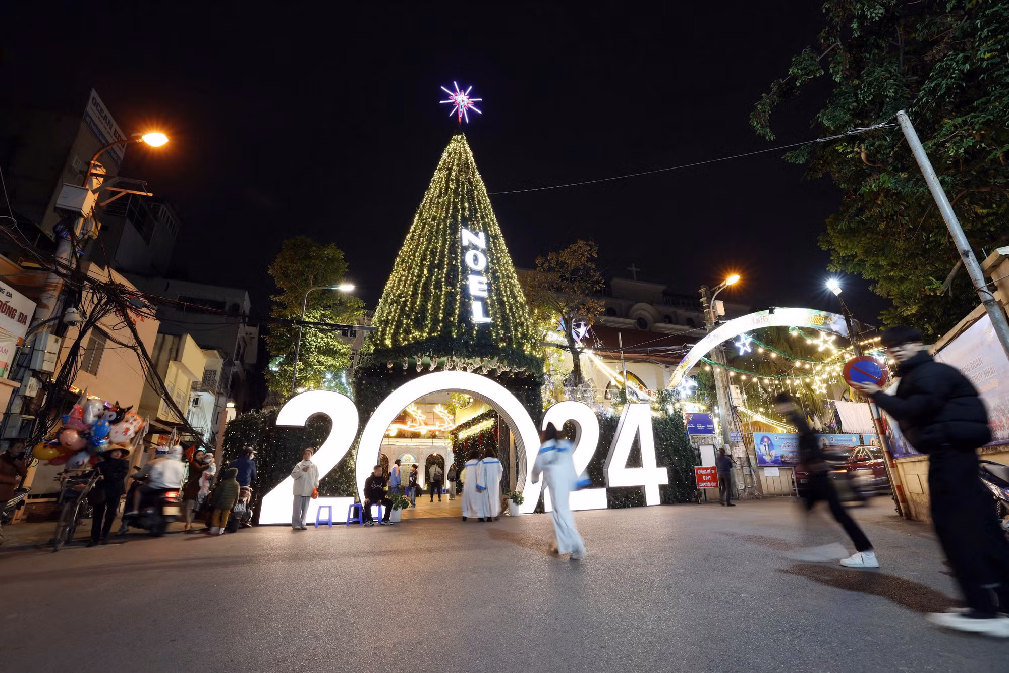 Nhà thờ Thái Hà được xây dựng vào năm 1935, đến năm 2002, công trình được tu bổ.