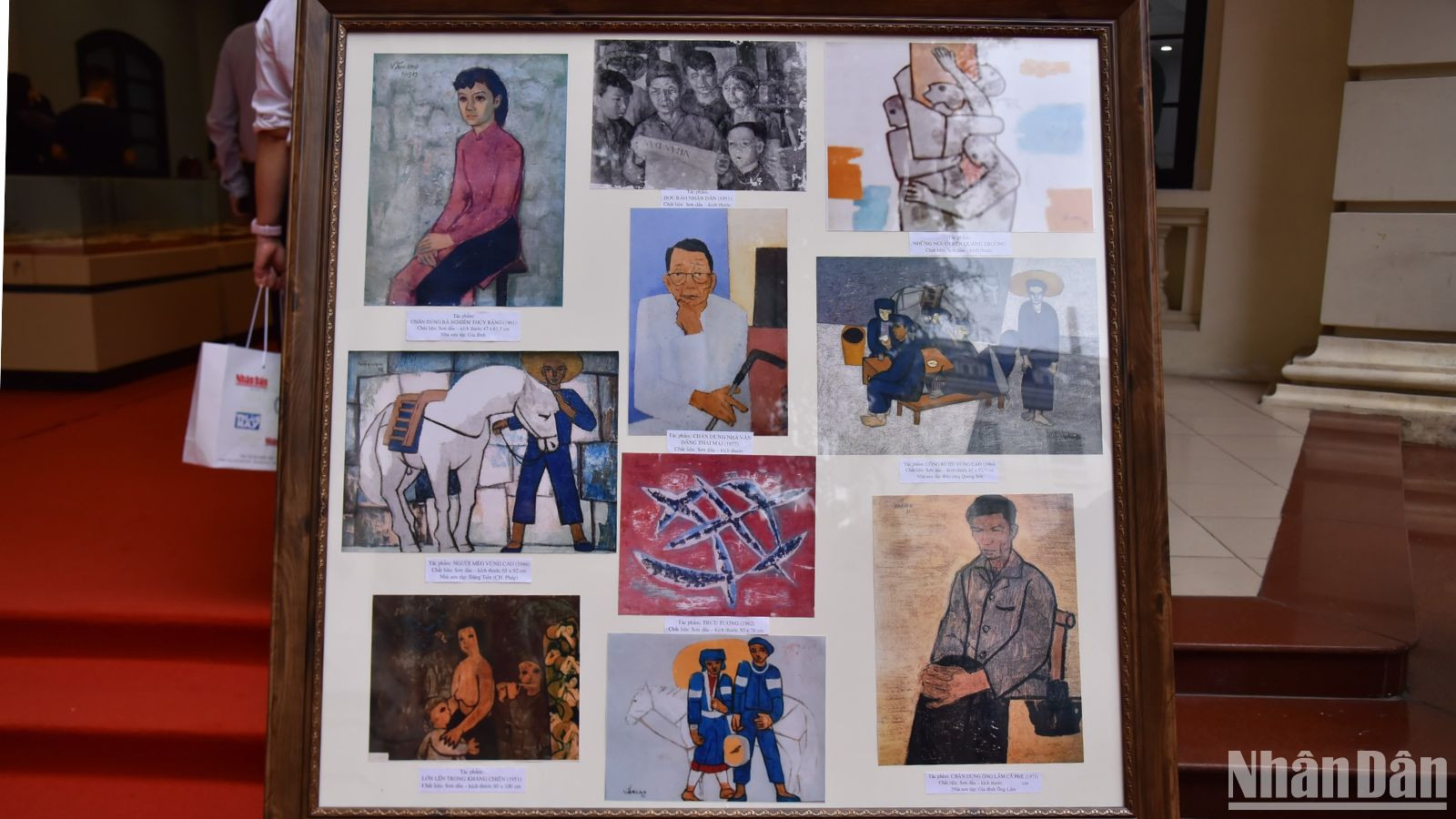 Một số tác phẩm sơn dầu của Văn Cao được trưng bày tại Triển lãm.