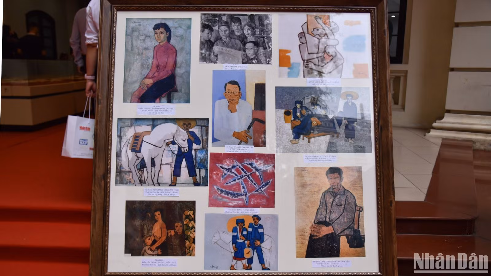 Một số tác phẩm sơn dầu của Văn Cao được trưng bày tại Triển lãm. Một số tác phẩm sơn dầu của Văn Cao được trưng bày tại Triển lãm.