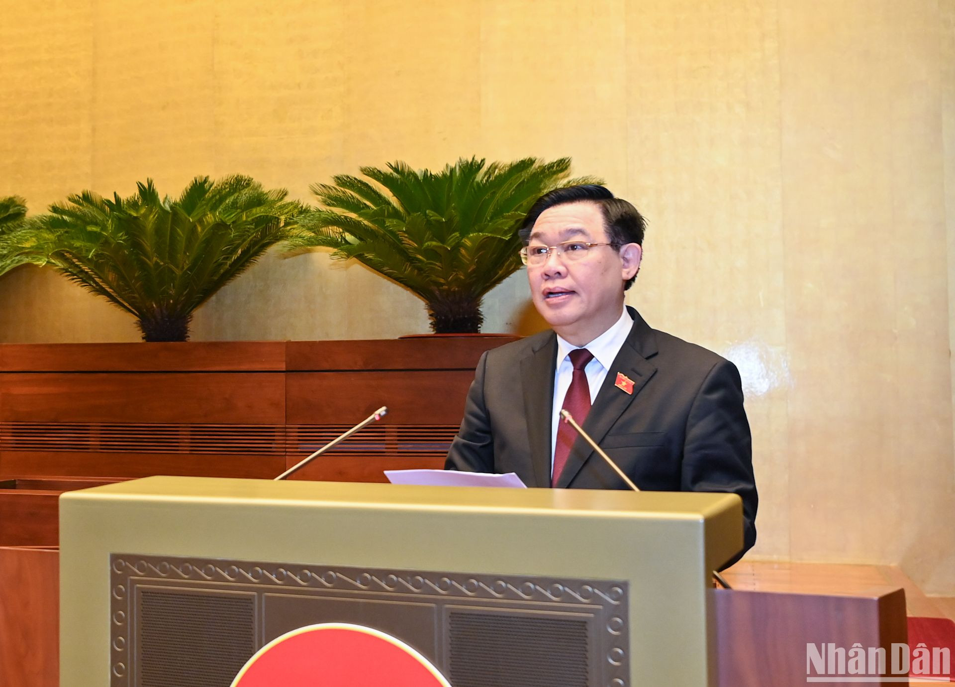 Chủ tịch Quốc hội Vương Đình Huệ phát biểu khai mạc phiên chất vấn và trả lời chất vấn.