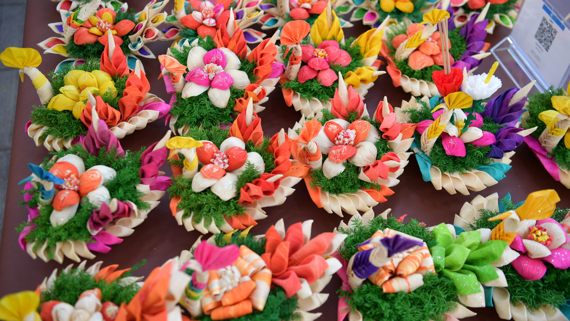 Krathong ngày nay được biến tấu với những hình thức rất bắt mắt.