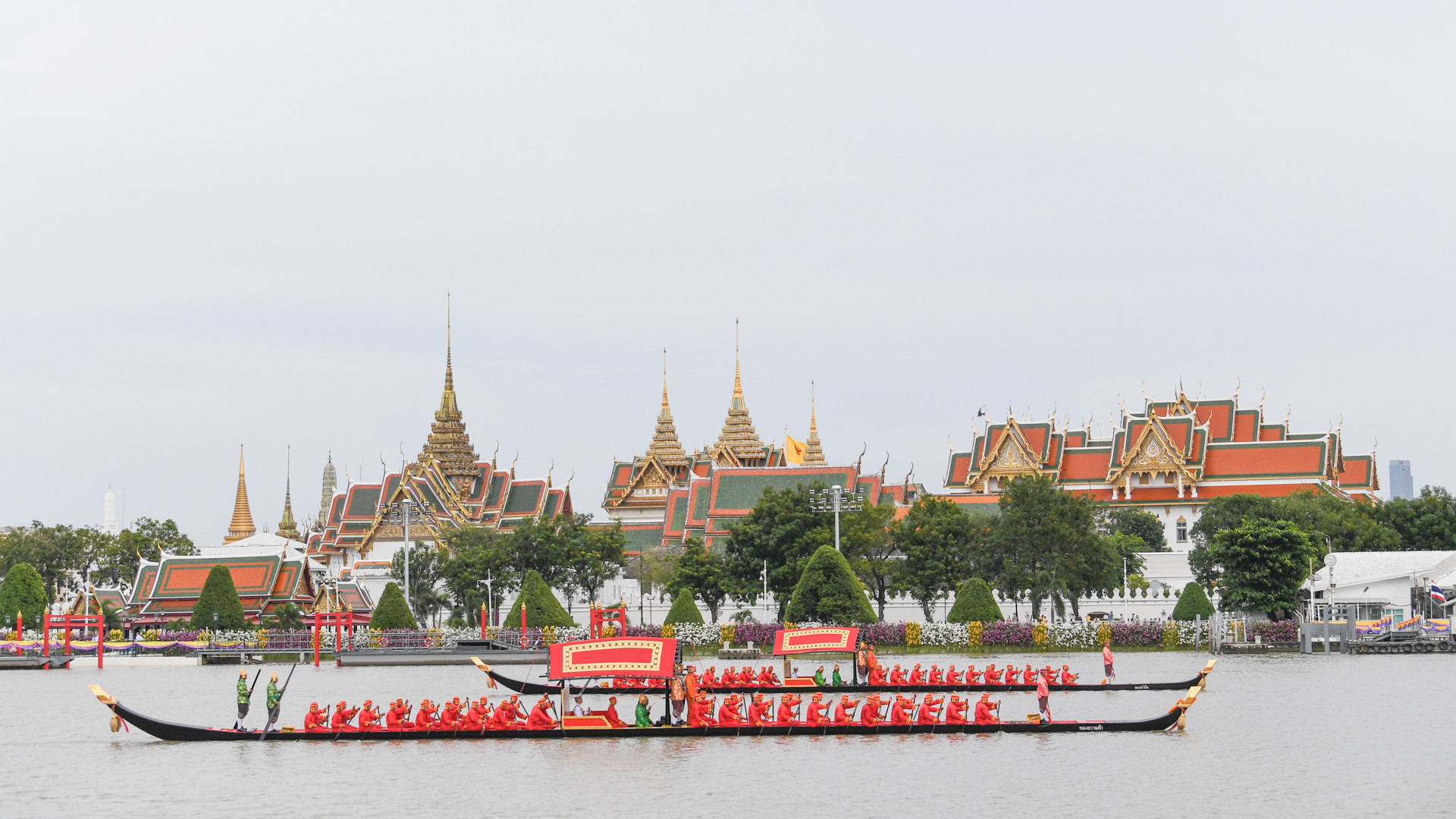 Sự kiện hoành tráng này nằm trong các hoạt động kỷ niệm 72 năm ngày sinh của Vua Rama X.