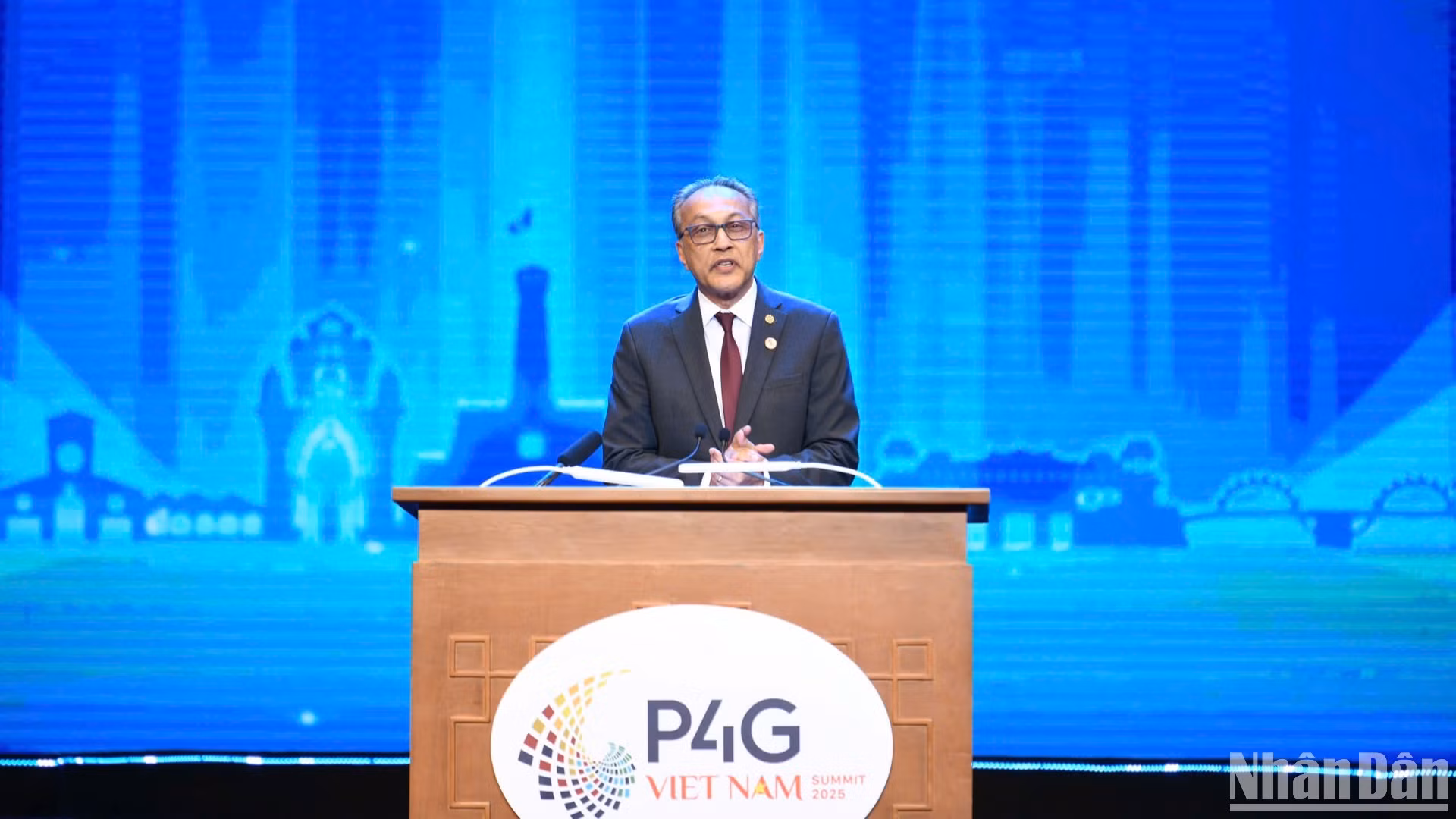 Ông Ani Dasgupta, Chủ tịch kiêm CEO Viện Tài nguyên thế giới (WRI) phát biểu tại lễ khai mạc Hội nghị P4G 2025. (Ảnh: DUY LINH)