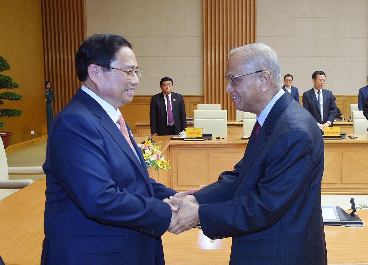 Thủ tướng Phạm Minh Chính đón ông Narayana Murthy - đồng sáng lập hãng phần mềm Infosys (Ấn Độ). Thủ tướng Phạm Minh Chính đón ông Narayana Murthy - đồng sáng lập hãng phần mềm Infosys (Ấn Độ).