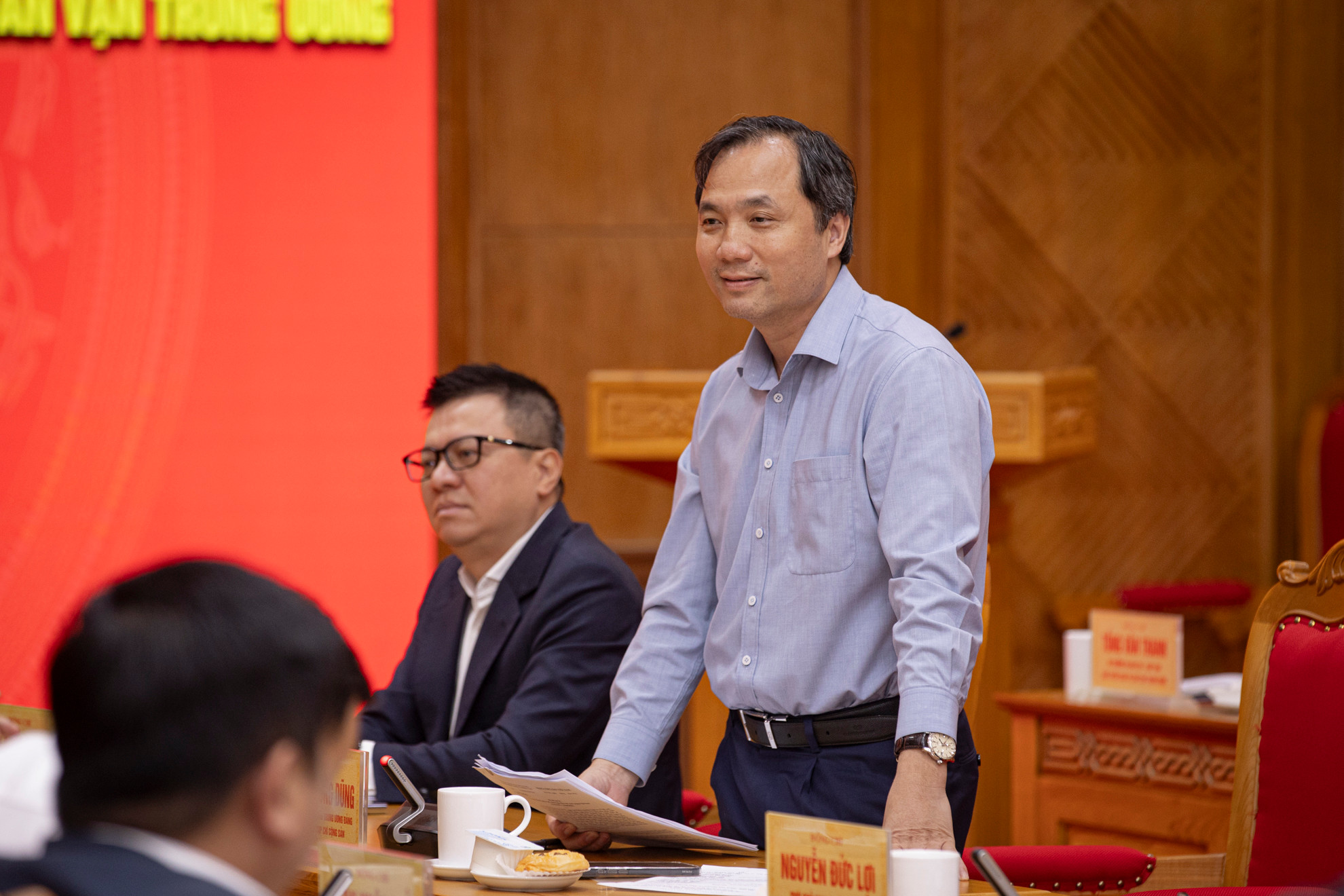 Đồng chí Hoàng Trung Dũng, Ủy viên Trung ương Đảng, Tổng Biên tập Tạp chí Cộng sản phát biểu tại buổi làm việc. Đồng chí Hoàng Trung Dũng, Ủy viên Trung ương Đảng, Tổng Biên tập Tạp chí Cộng sản phát biểu tại buổi làm việc.