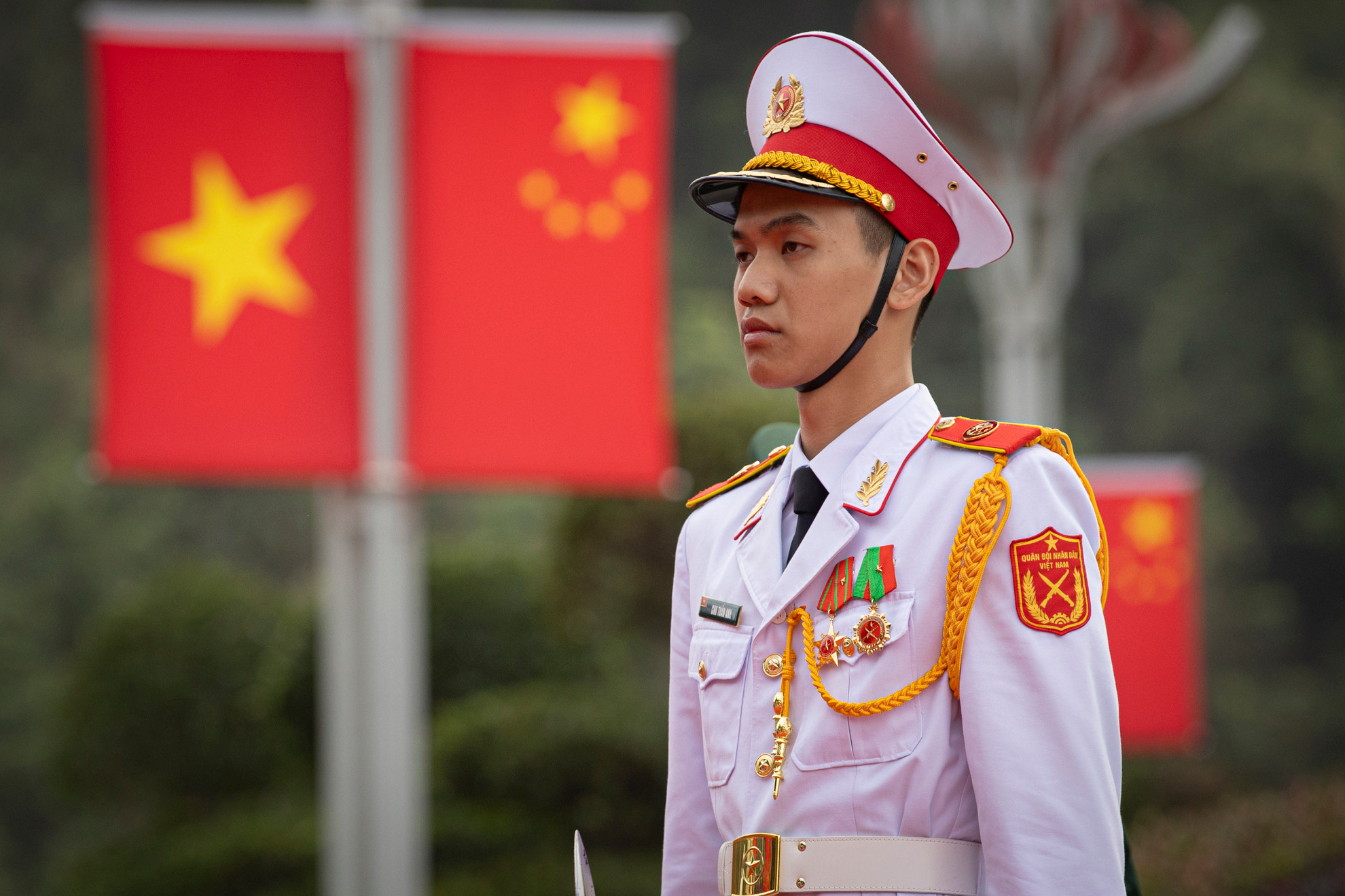 Chương trình Giao lưu hữu nghị quốc phòng biên giới Việt Nam-Trung Quốc là một hoạt động đối ngoại quốc phòng quan trọng, được Bộ Quốc phòng hai nước đồng tổ chức từ năm 2014.