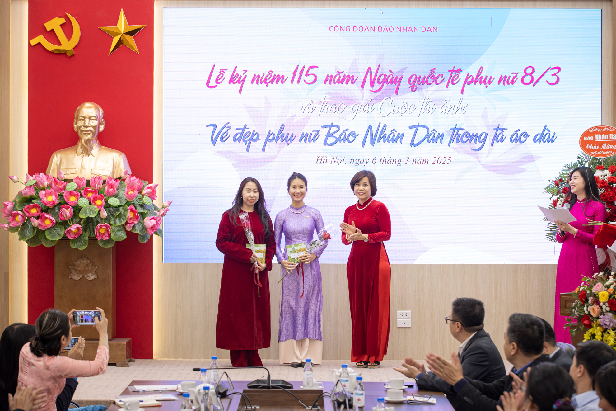Hai giải Nhì thuộc về tập thể nữ Ban Nhân Dân Điện tử do phóng viên Thế Đại thực hiện và đồng chí Vân Anh (Ban Chuyên đề) do nhiếp ảnh gia Thu Hà (Ban Chuyên đề) thực hiện.