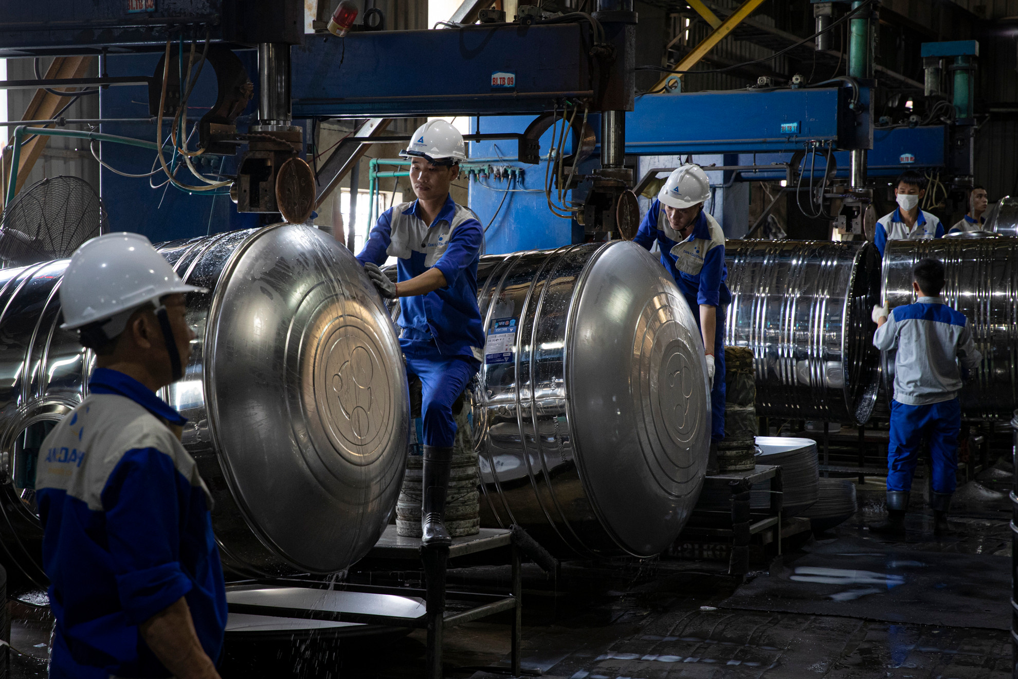 Tân Á Đại Thành đã trở thành thương hiệu trong lòng người tiêu dùng khi nắm hơn 50% thị phần bồn nước cả dân dụng và công nghiệp tại Việt Nam, với khoảng một triệu sản phẩm cung ứng ra thị trường hằng năm.