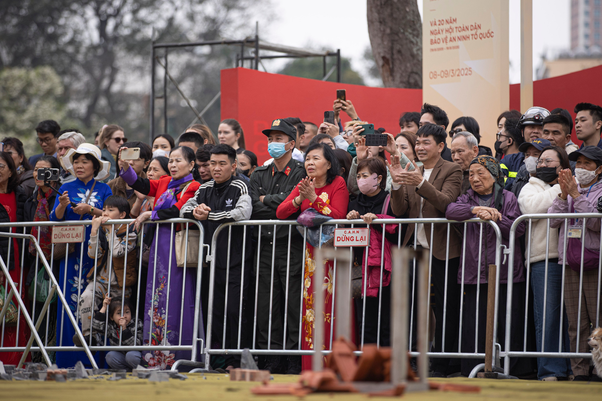 Lễ tổng duyệt thu hút sự quan tâm của đông đảo nhân dân. Lễ tổng duyệt thu hút sự quan tâm của đông đảo nhân dân.