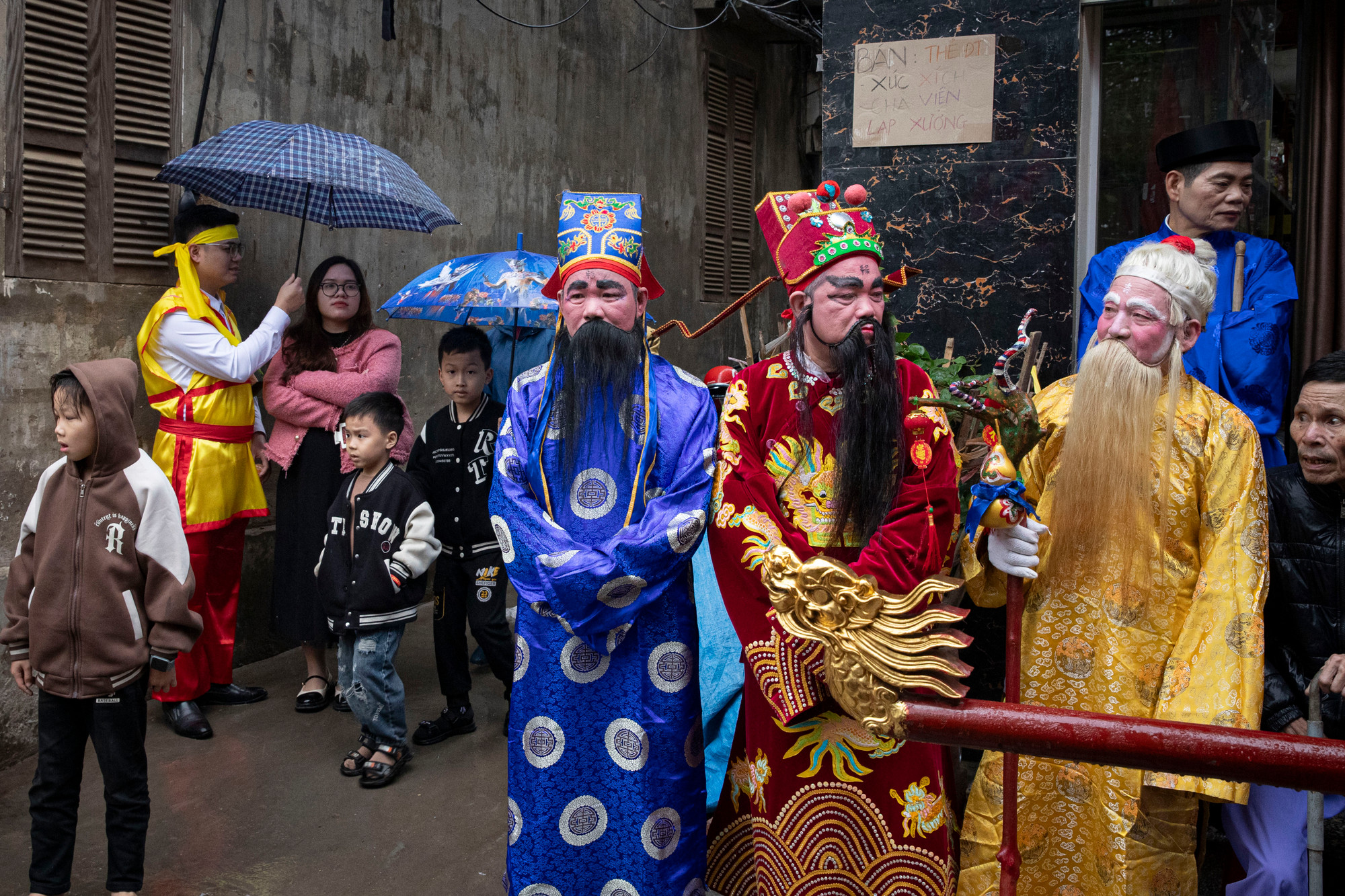 Ba vị Tam đa (Phúc-Lộc-Thọ) là hình ảnh đặc trưng của lễ hội Thổ Hà.