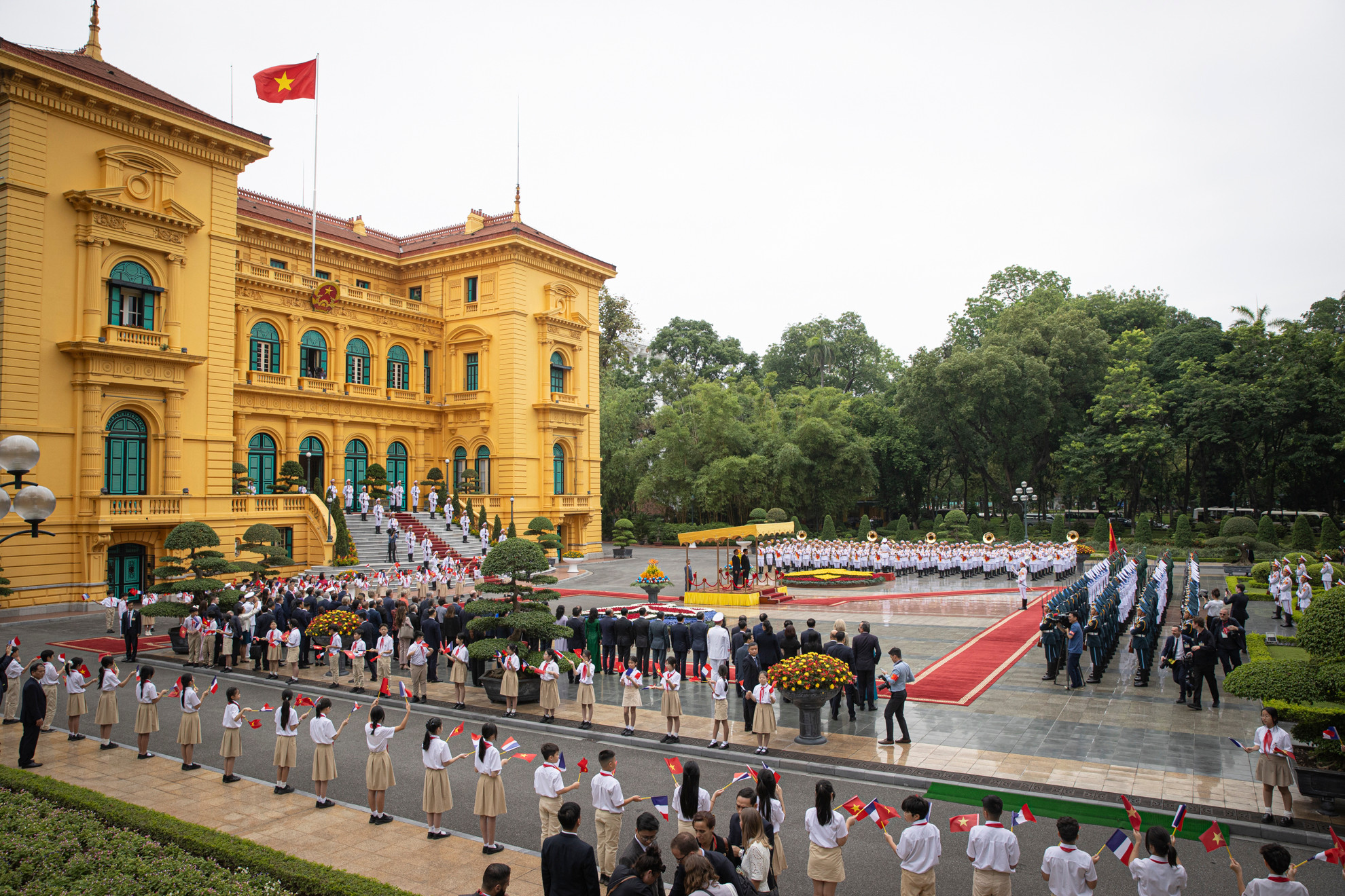 Quang cảnh lễ đón.