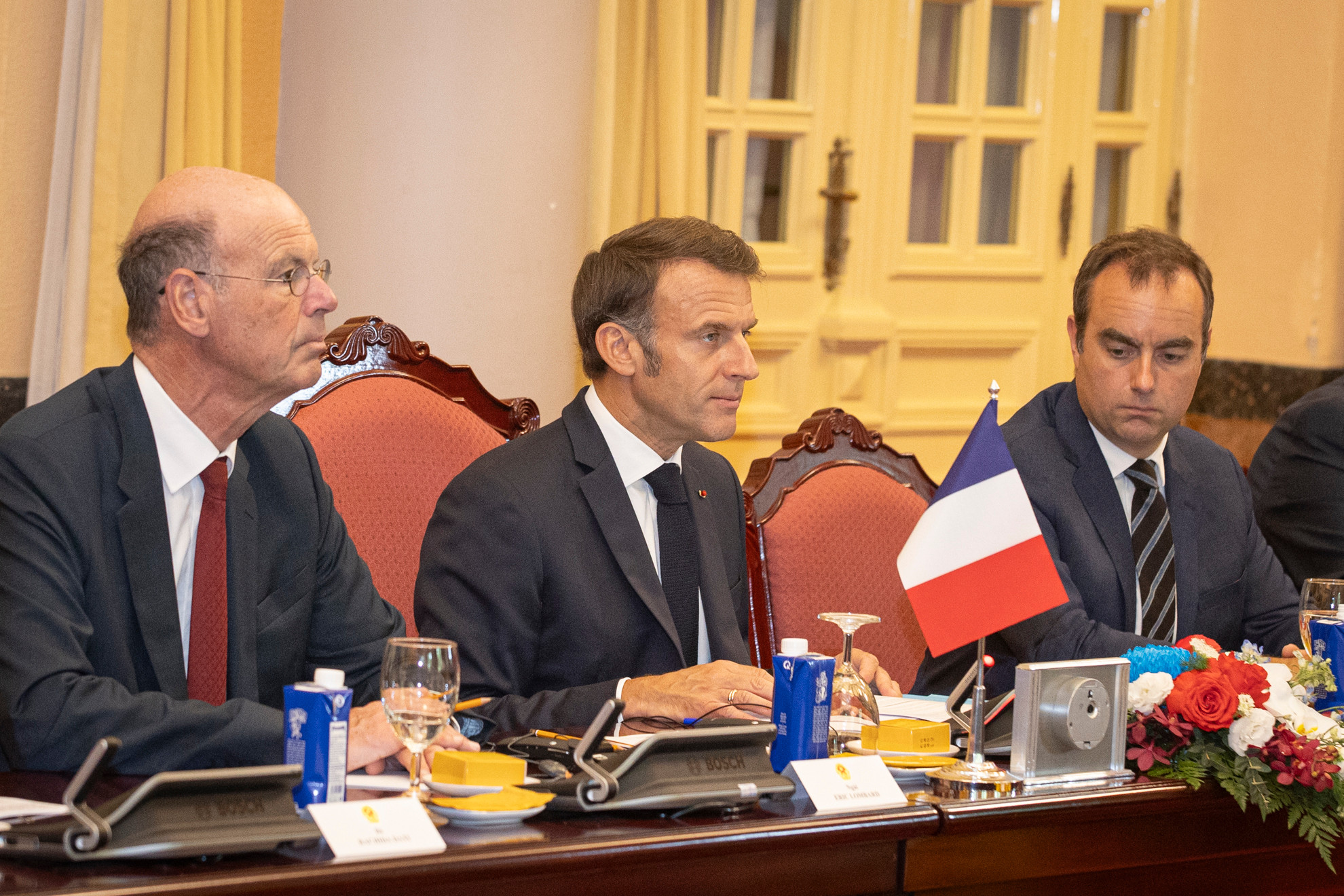 Tổng thống Pháp Emmanuel Macron phát biểu tại hội đàm.