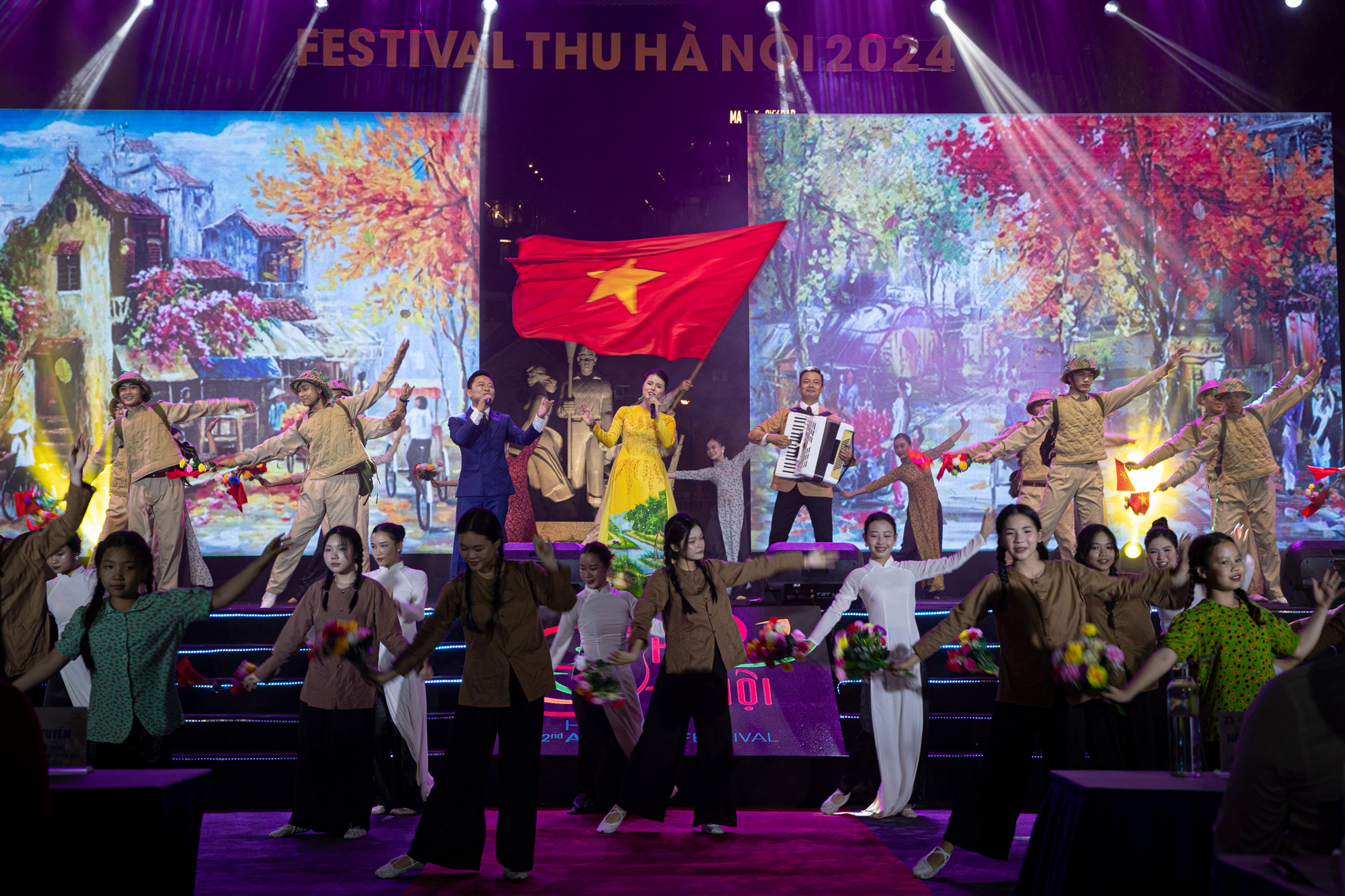 Festival Thu Hà Nội lần thứ 2 năm 2024 diễn ra tại không gian phố đi bộ hồ Hoàn Kiếm và một số điểm du lịch trên địa bàn thành phố Hà Nội.