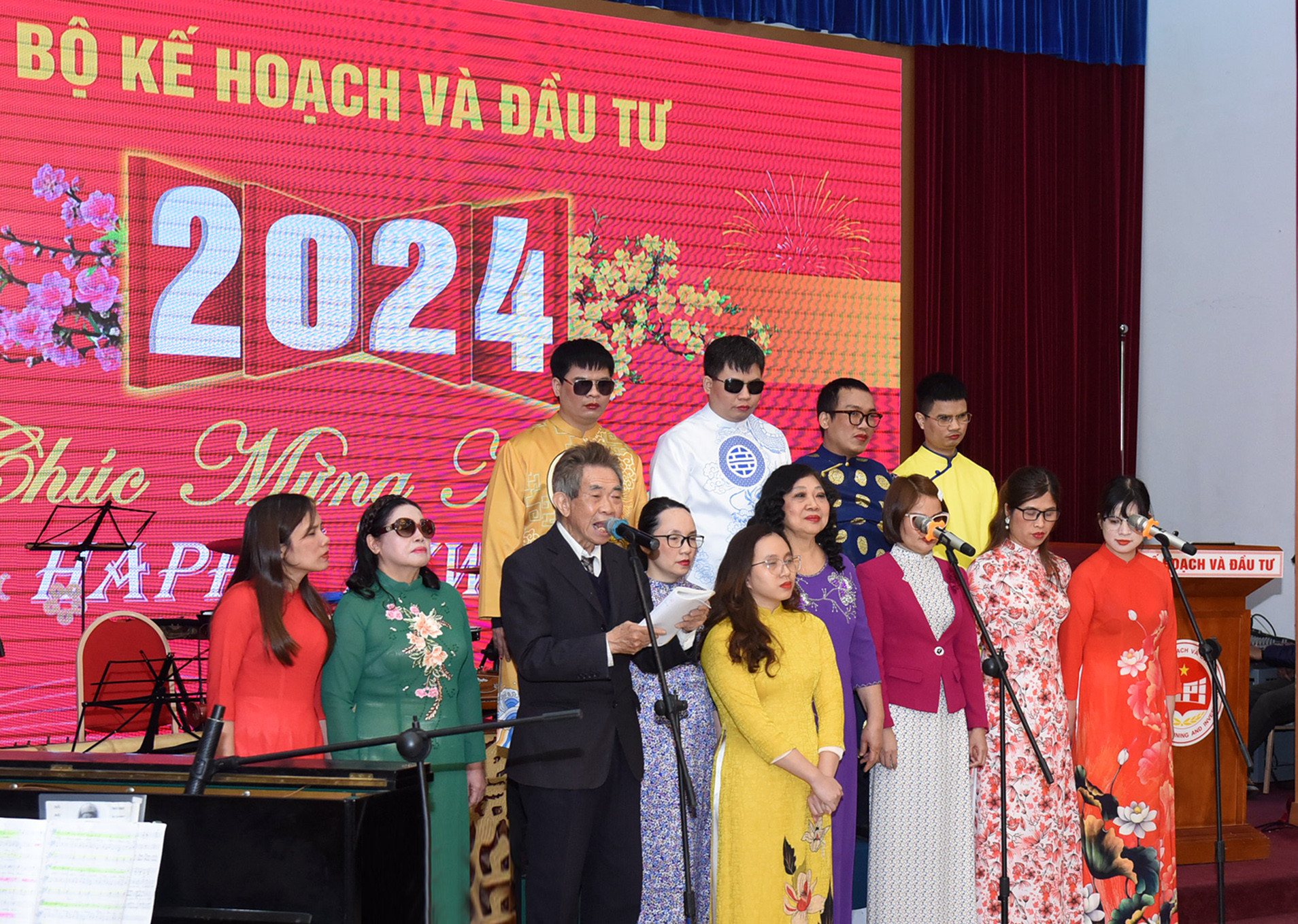 Chương trình biểu diễn của người khiếm thị.