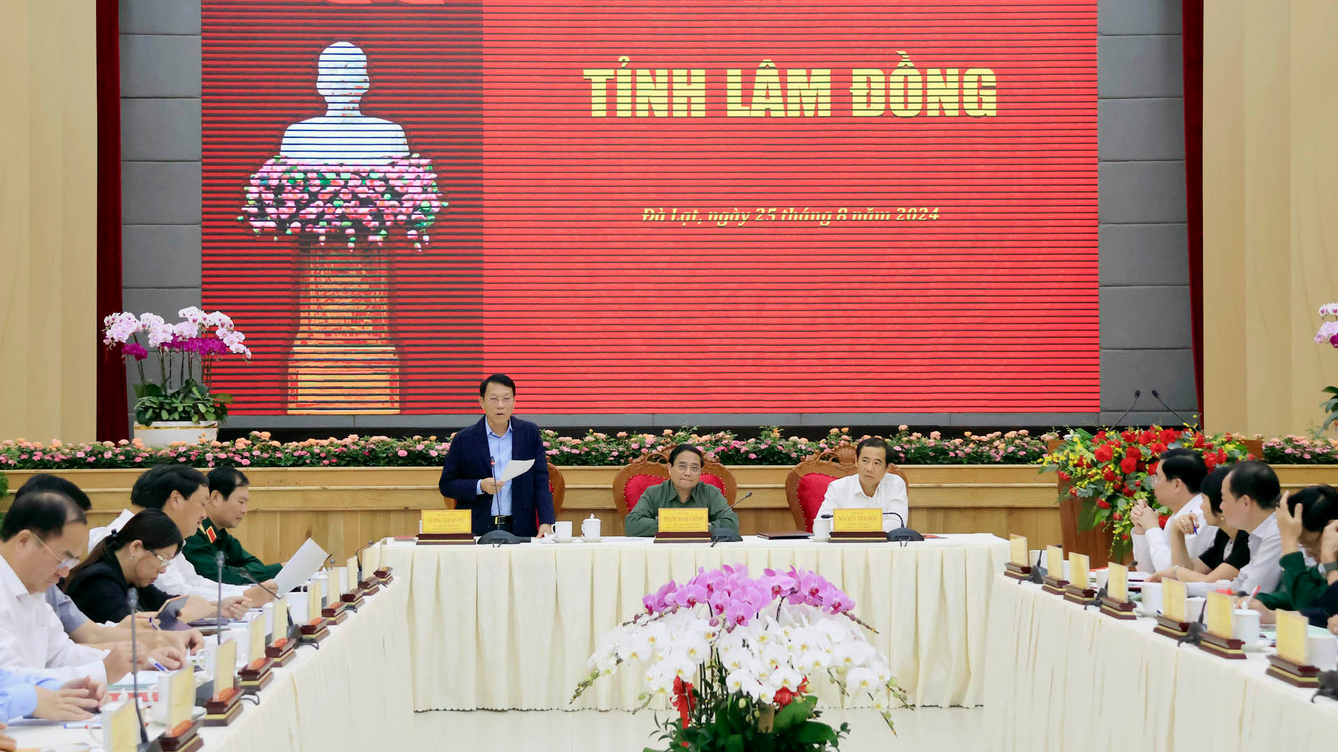 Ủy viên Bộ Chính trị, Bộ trưởng Công an Lương Tam Quang phát biểu ý kiến tại buổi làm việc với Ban Thường vụ Tỉnh ủy Lâm Đồng.