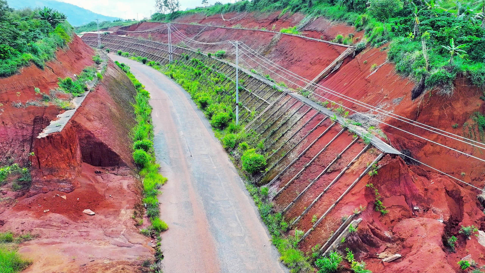 Tuyến đường được đầu tư nhằm giảm lưu lượng xe lưu thông trên Quốc lộ 20, đoạn qua trung tâm thành phố Bảo Lộc, góp phần thúc đẩy phát triển kinh tế-xã hội địa phương và bảo đảm an toàn giao thông.