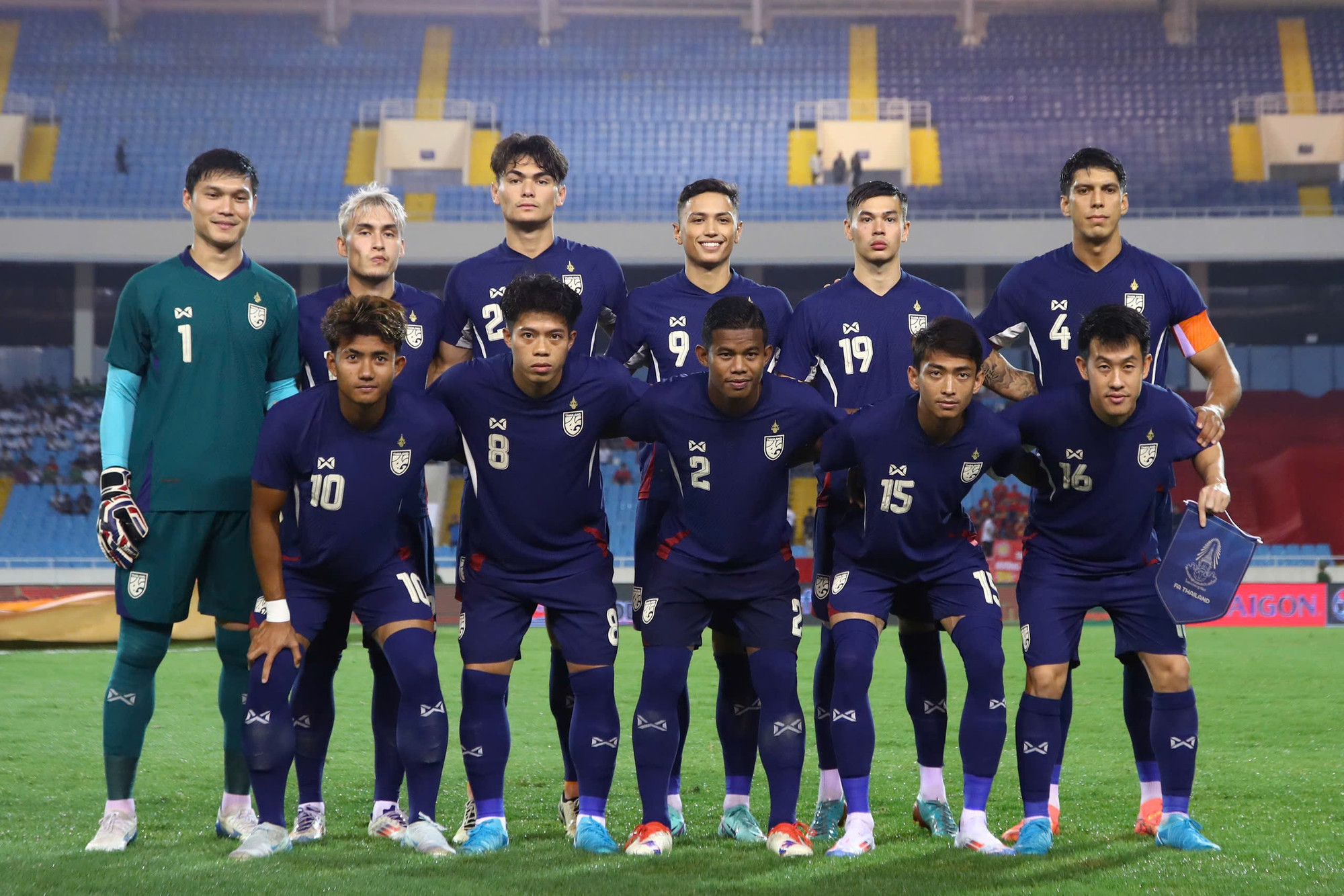 Đội hình xuất phát của đội tuyển Thái Lan.