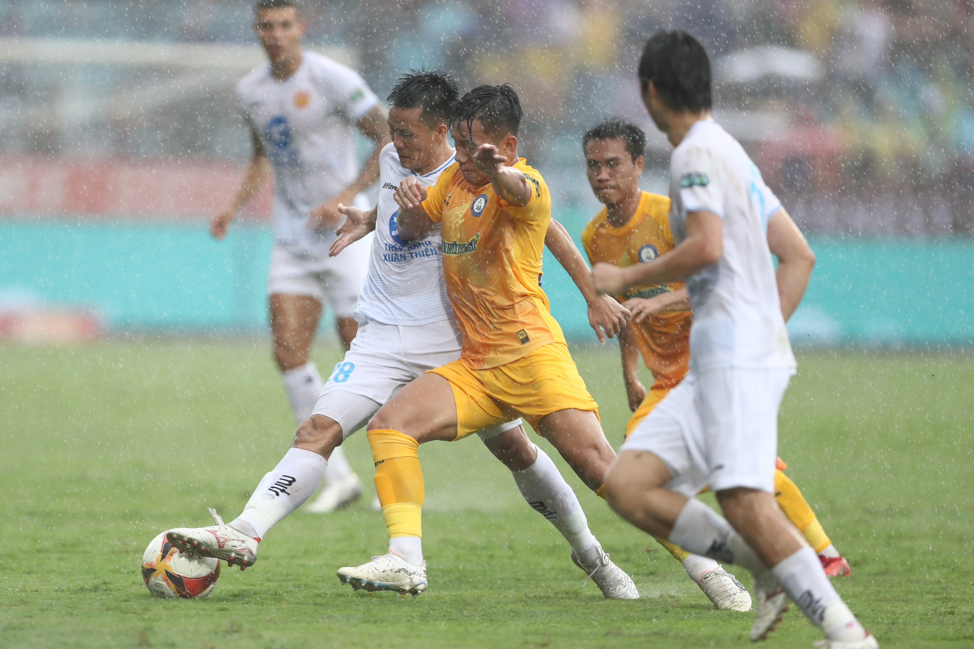 [Ảnh] Nam Định lên ngôi V-League sau 39 năm chờ đợi ảnh 1