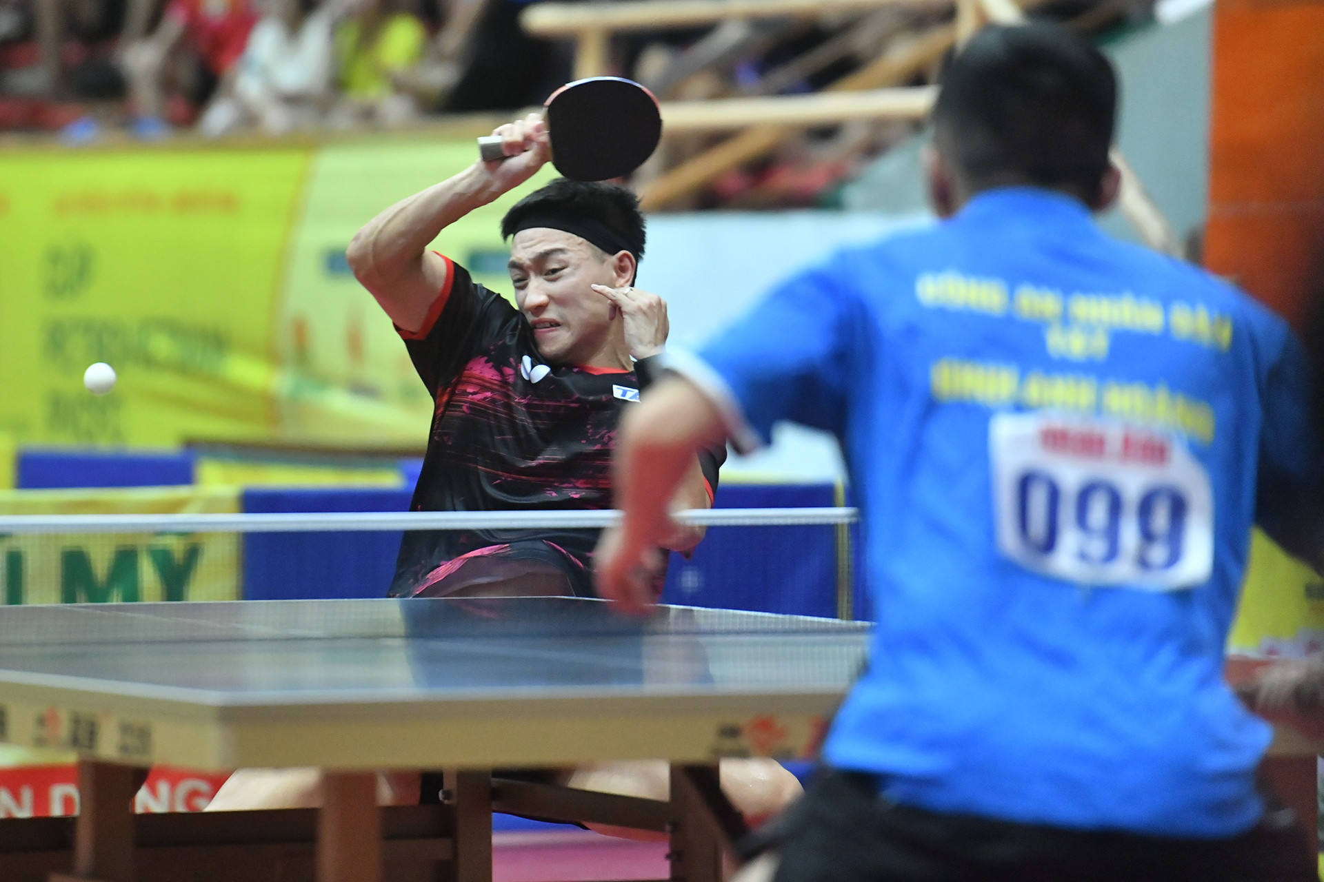 Anh Tú vẫn chứng minh được sức mạnh và độ chính xác trong từng đường bóng. Anh Tú vẫn chứng minh được sức mạnh và độ chính xác trong từng đường bóng.