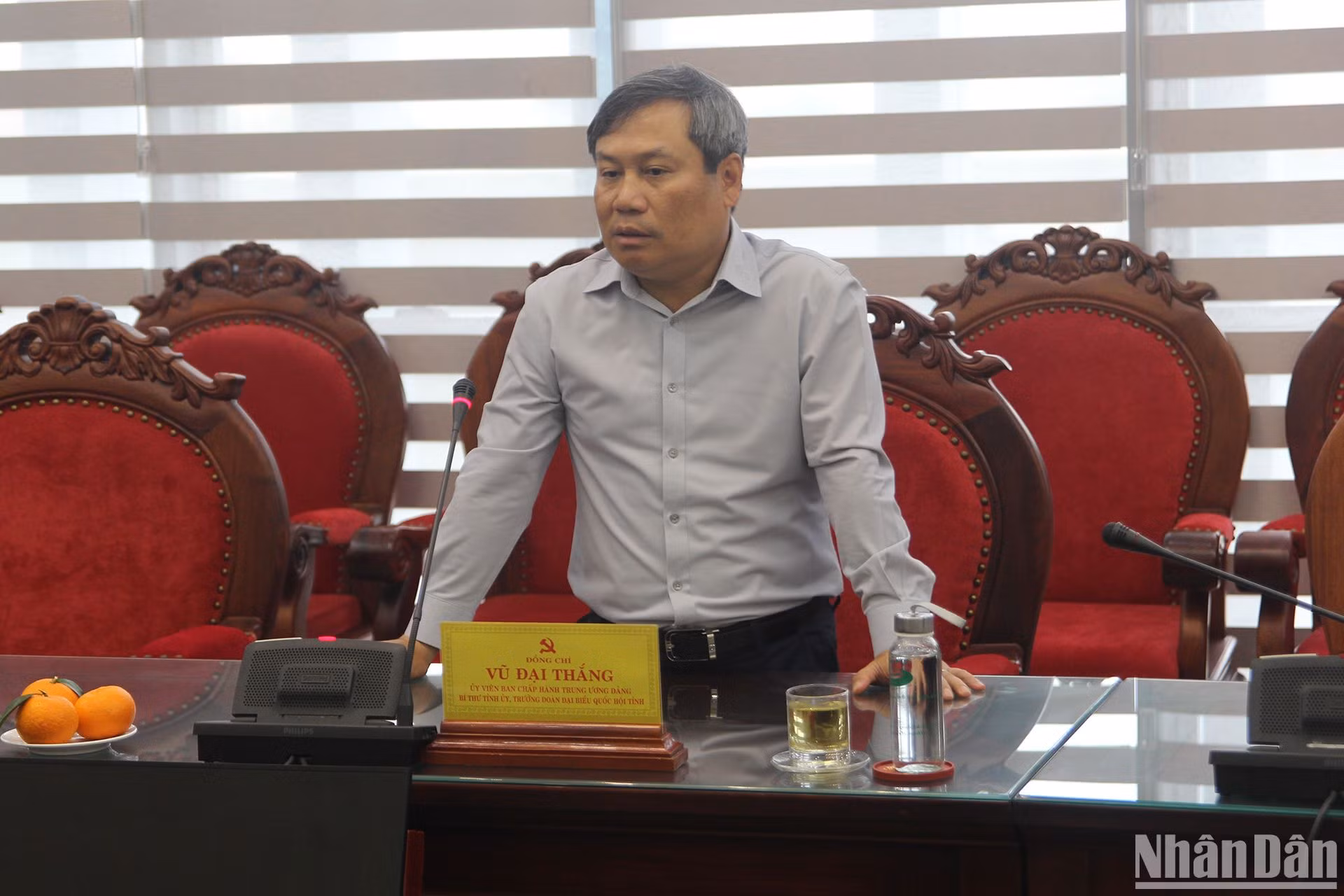 Đồng chí Vũ Đại Thắng, Bí thư Tỉnh ủy Quảng Bình thông tin cùng báo chí.