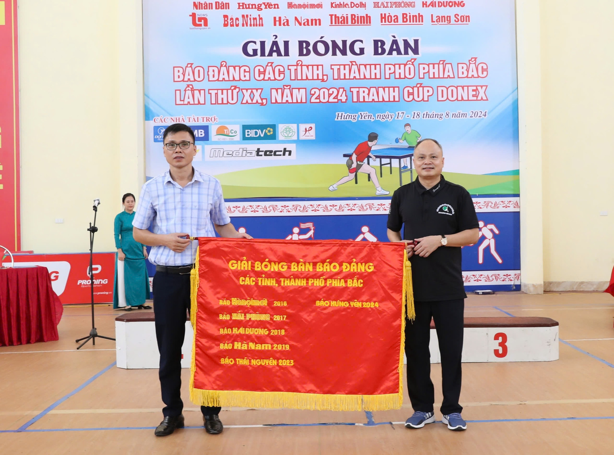 Giải bóng bàn báo Đảng các tỉnh, thành phố phía bắc lần thứ 21 sẽ do Báo Thái Bình đăng cai tổ chức vào năm tiếp theo.